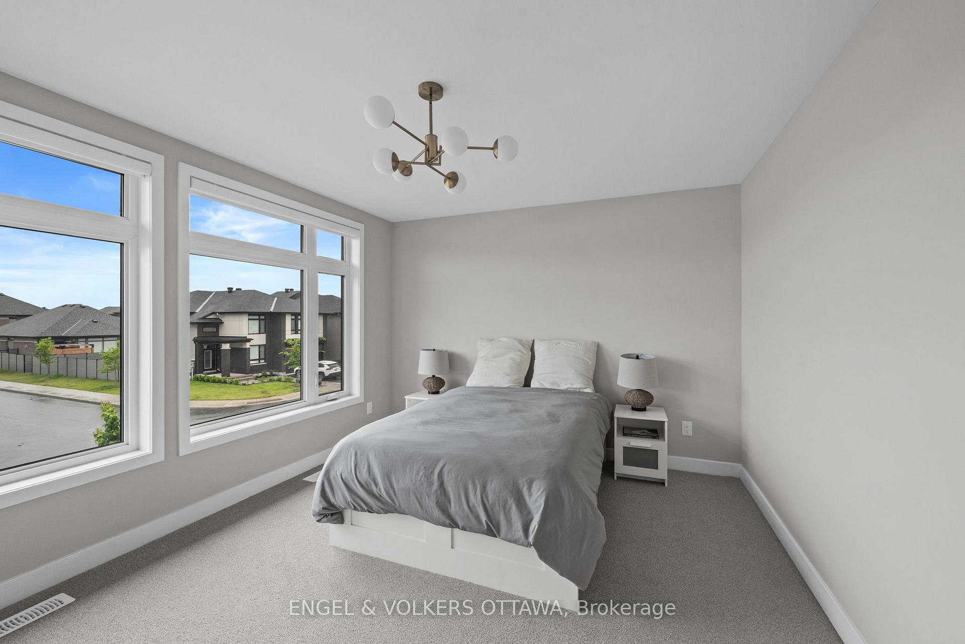 Photo 33 of 351 Shuttleworth Drive, Ottawa, Leitrim — HOMEH