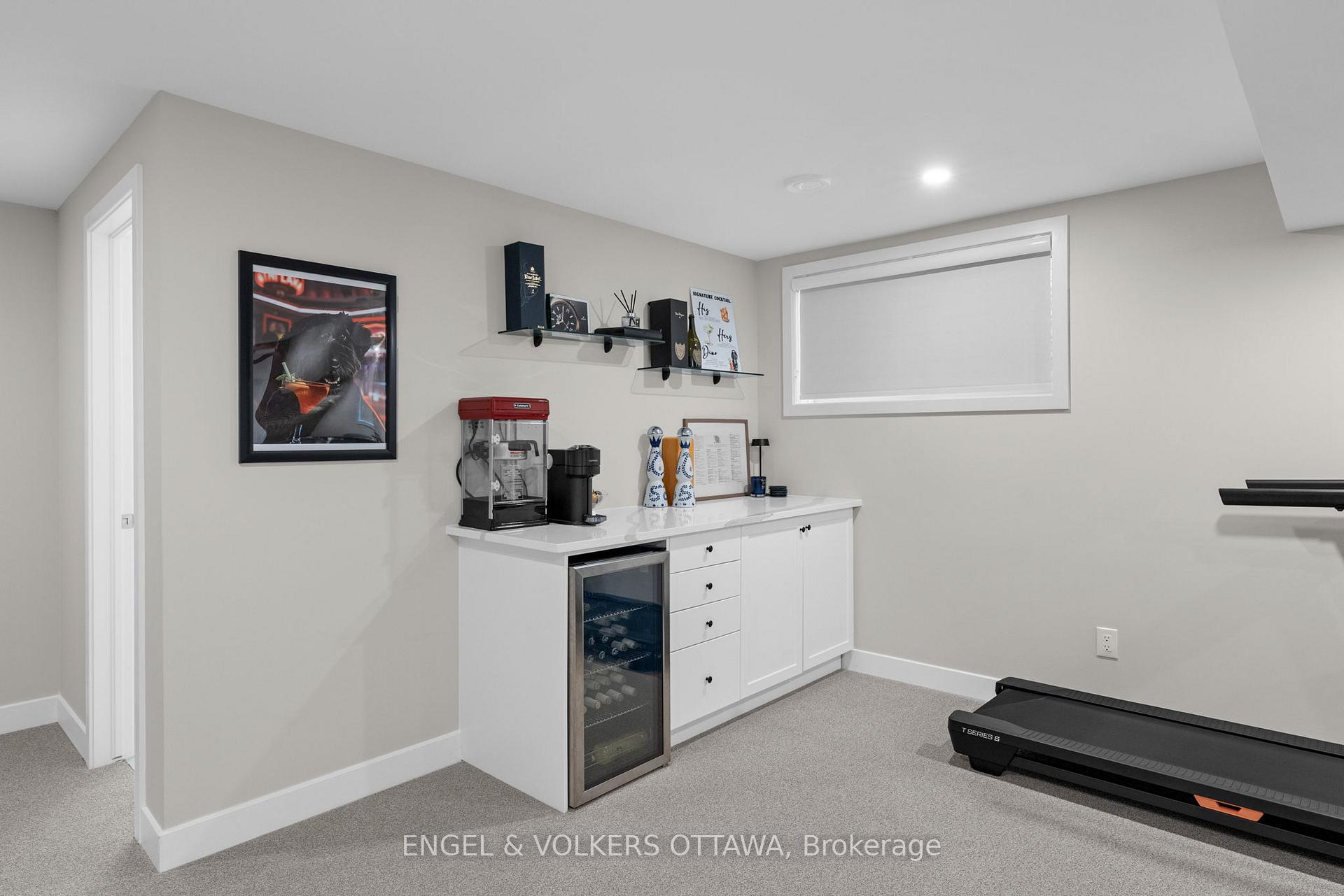 Photo 40 of 351 Shuttleworth Drive, Ottawa, Leitrim — HOMEH