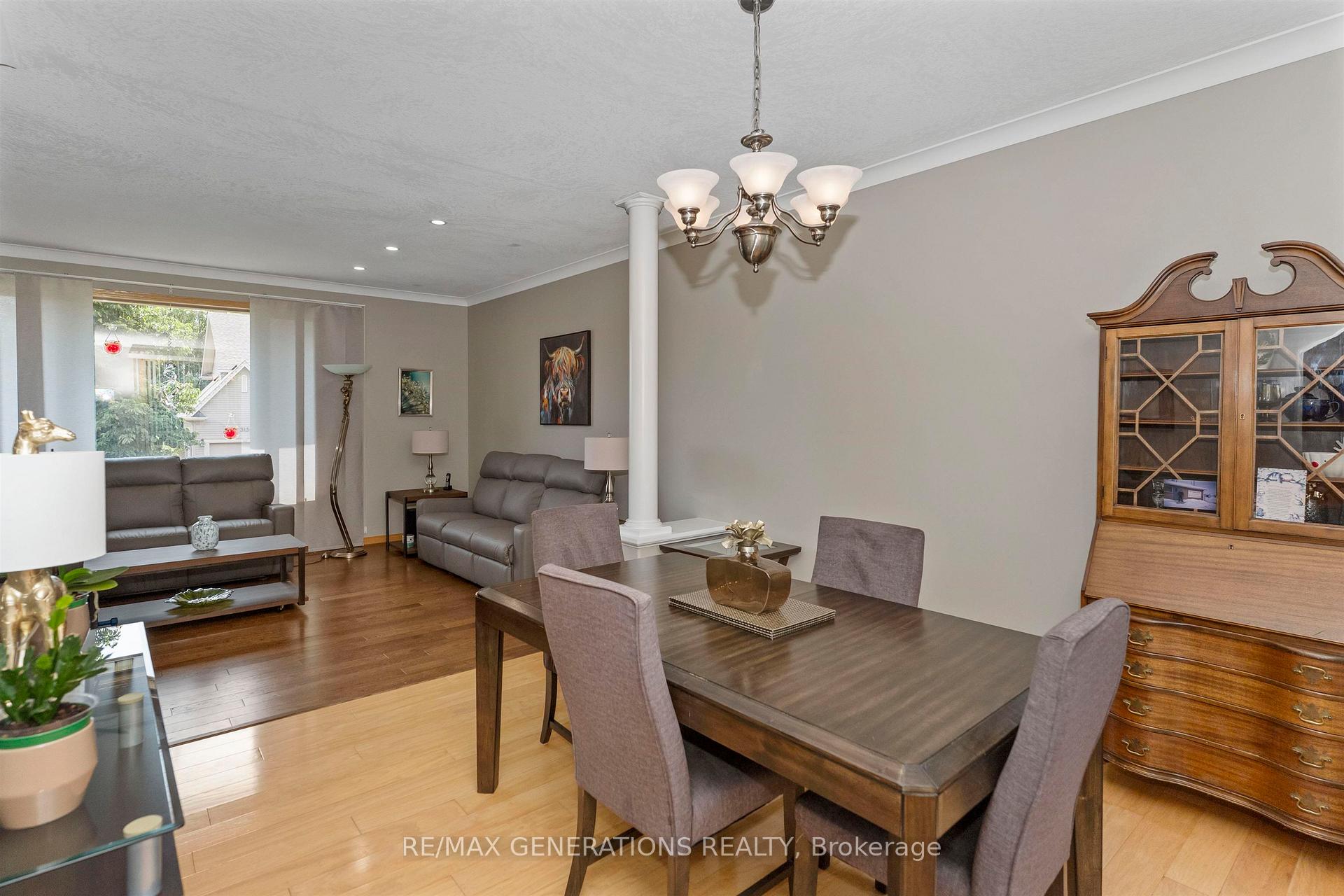 Photo 8 of 316 Fairbrooke Crescent, Thunder Bay, River Terrace — HOMEH
