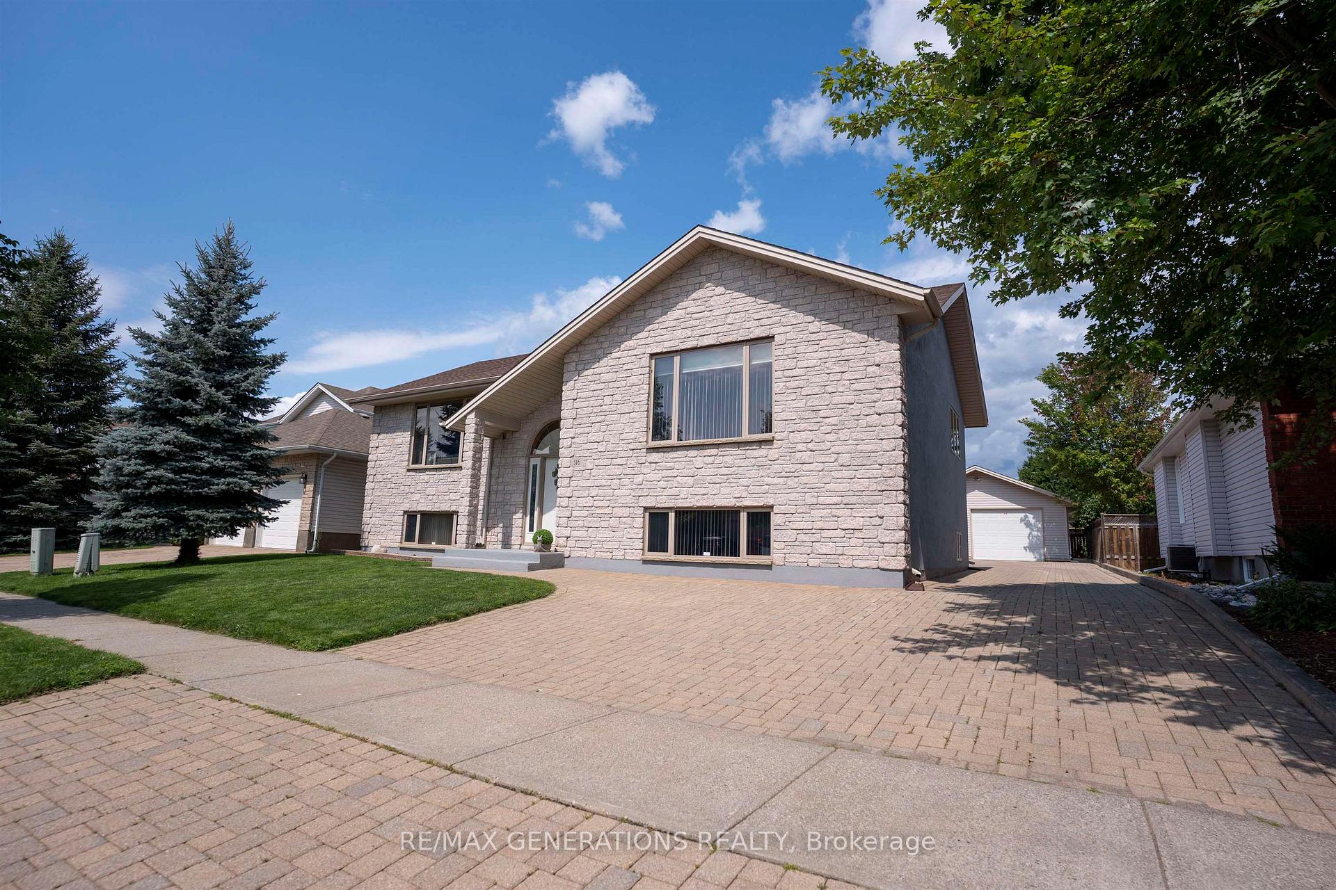 Photo 39 of 316 Fairbrooke Crescent, Thunder Bay, River Terrace — HOMEH