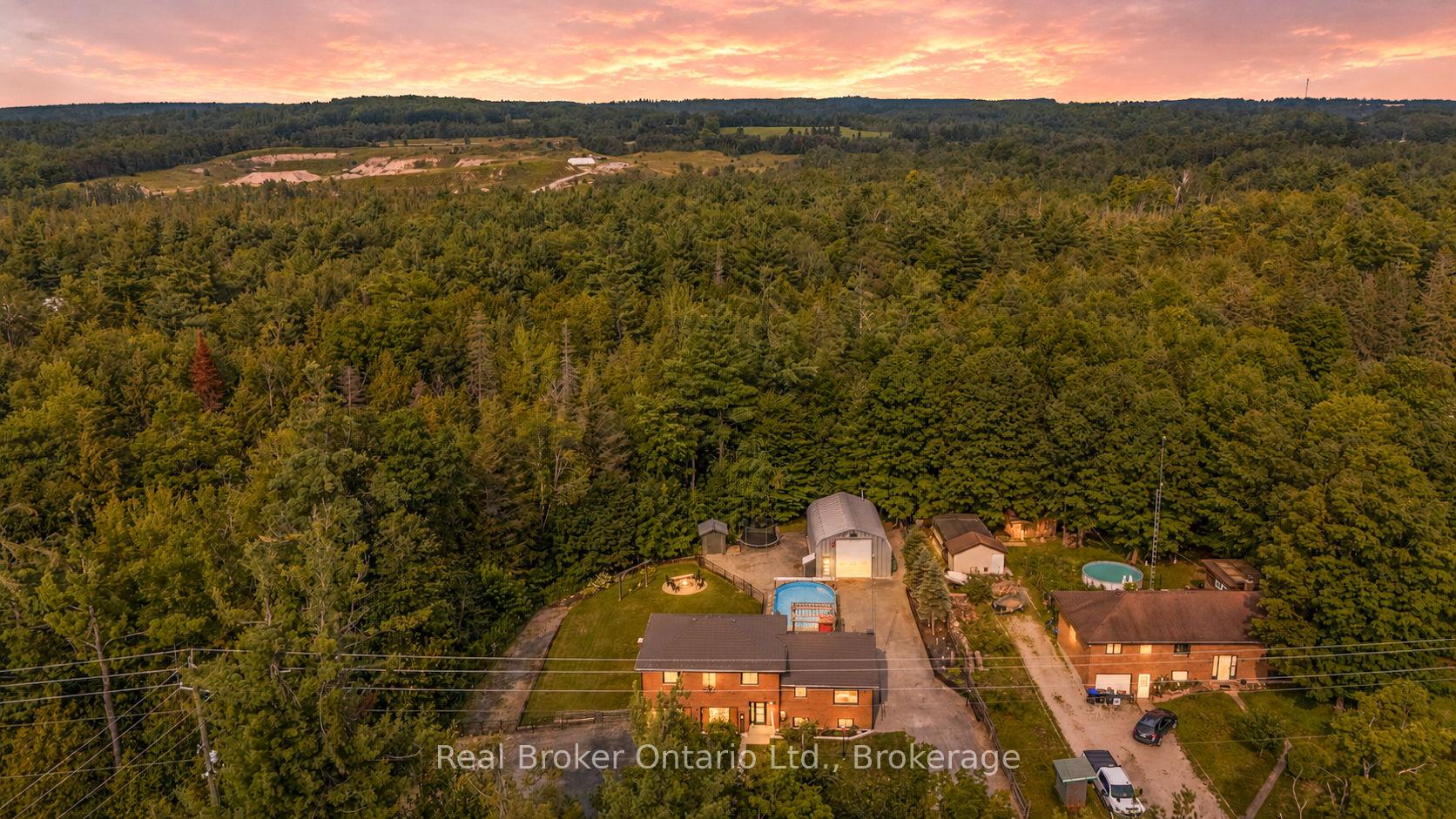 Photo 5 of 1819 Old Second Road S, Springwater, Rural Springwater — HOMEH