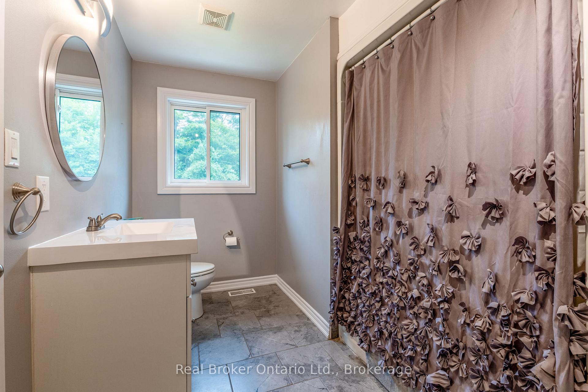Photo 20 of 1819 Old Second Road S, Springwater, Rural Springwater — HOMEH