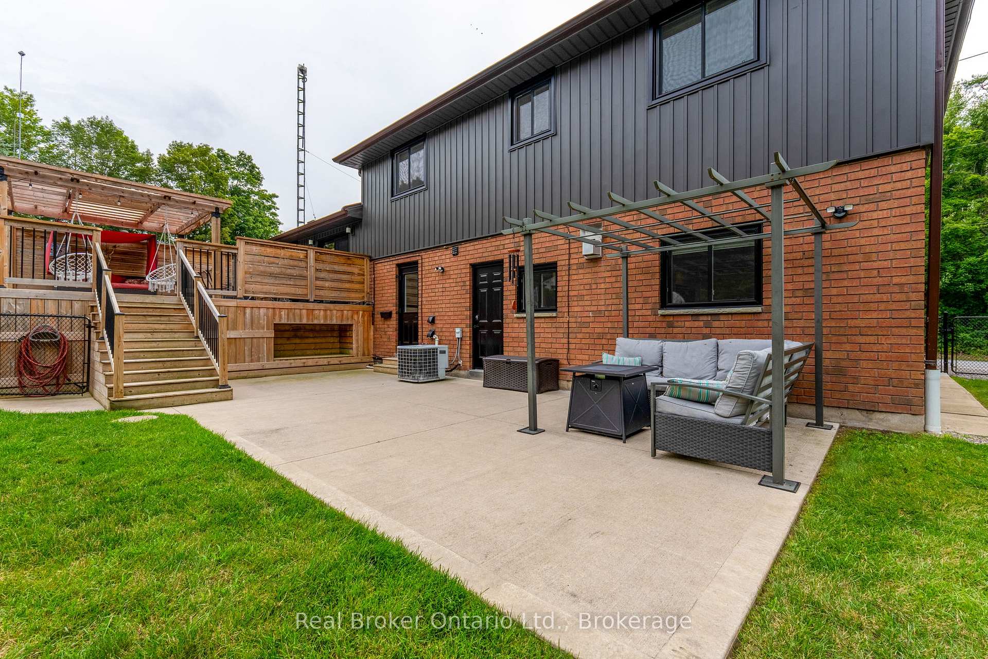 Photo 27 of 1819 Old Second Road S, Springwater, Rural Springwater — HOMEH