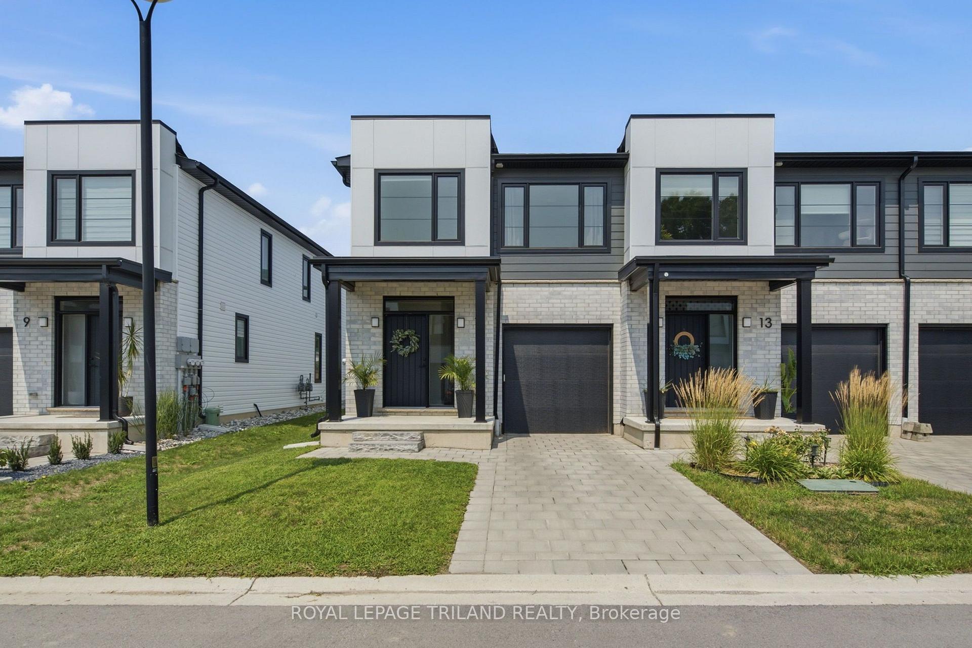 Photo of Unit 11, 101 Swales Avenue