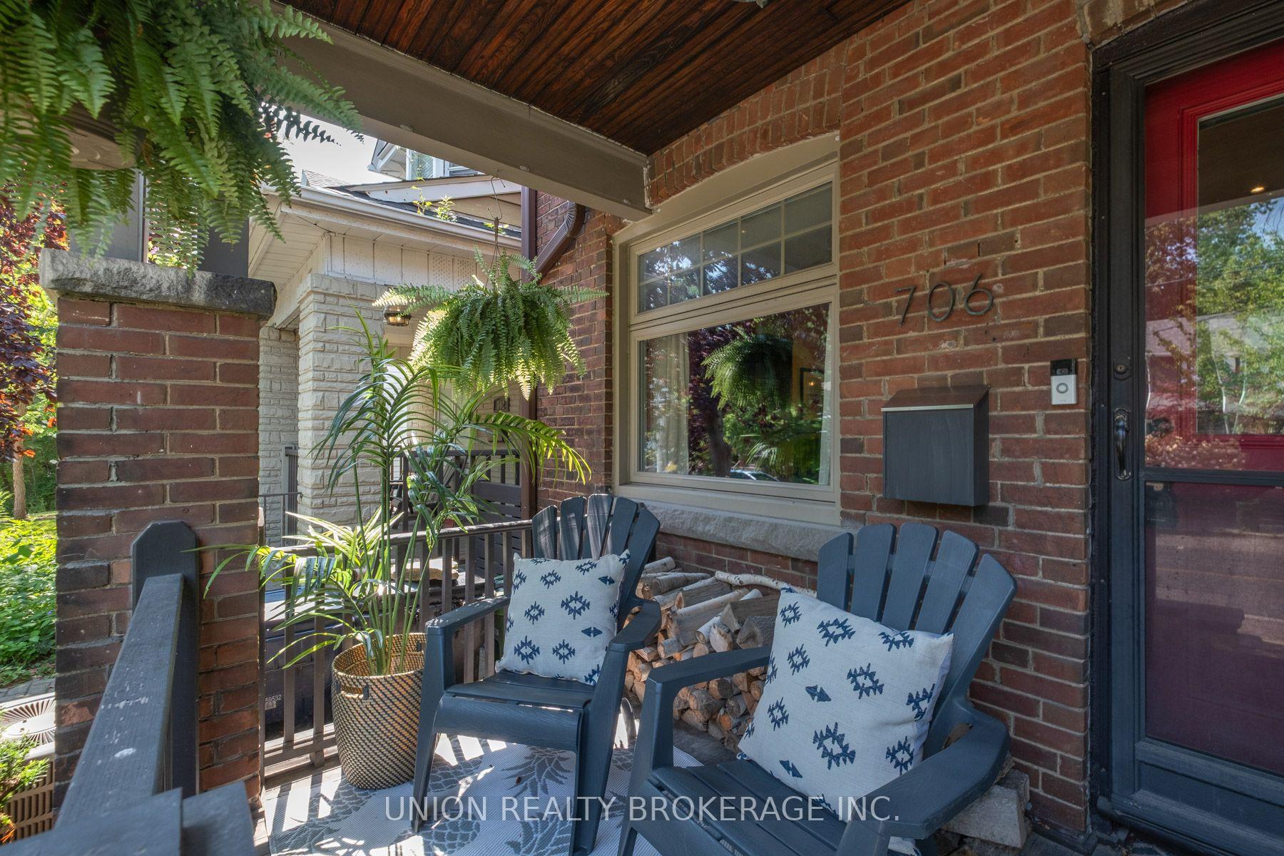 Photo 2 of 706 Woodbine Avenue, Toronto, Woodbine Corridor — HOMEH