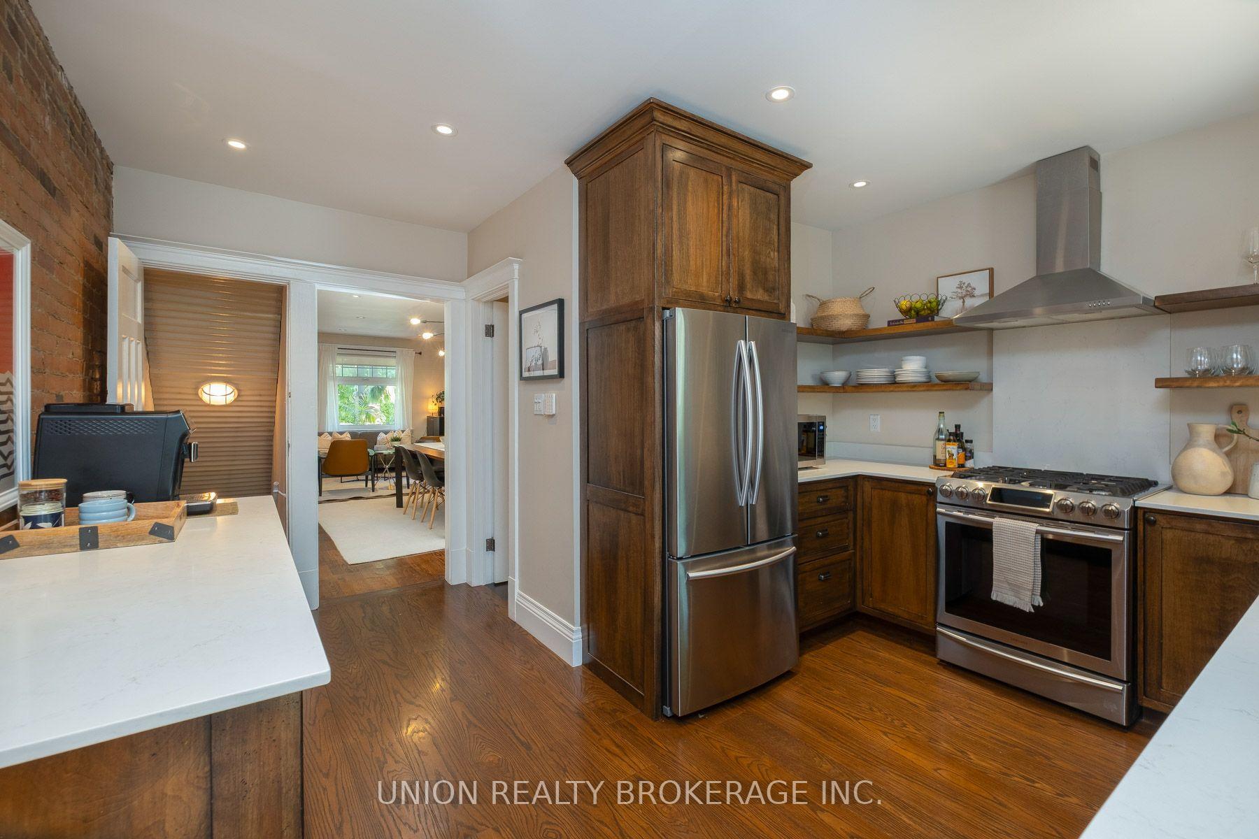 Photo 13 of 706 Woodbine Avenue, Toronto, Woodbine Corridor — HOMEH