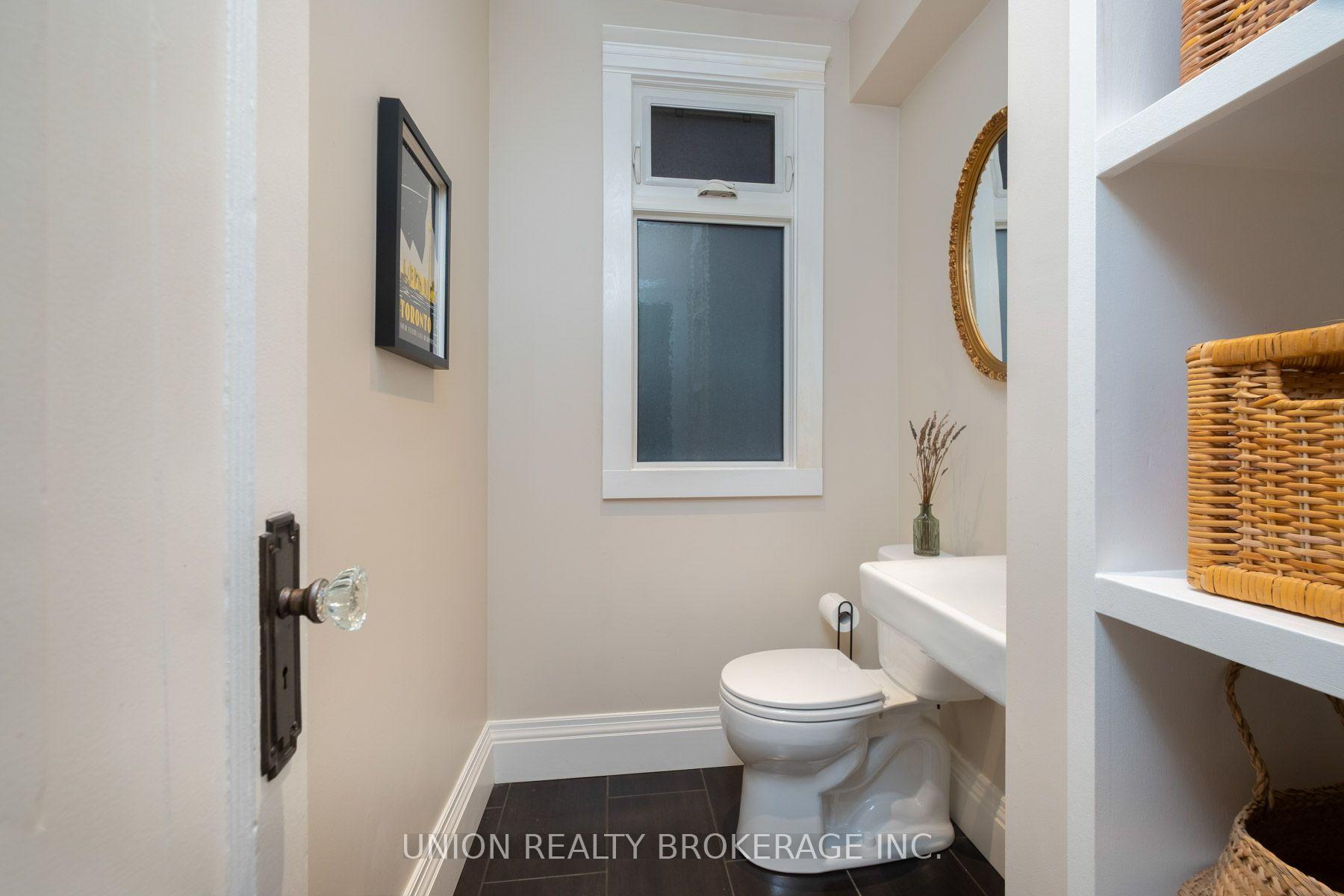 Photo 15 of 706 Woodbine Avenue, Toronto, Woodbine Corridor — HOMEH