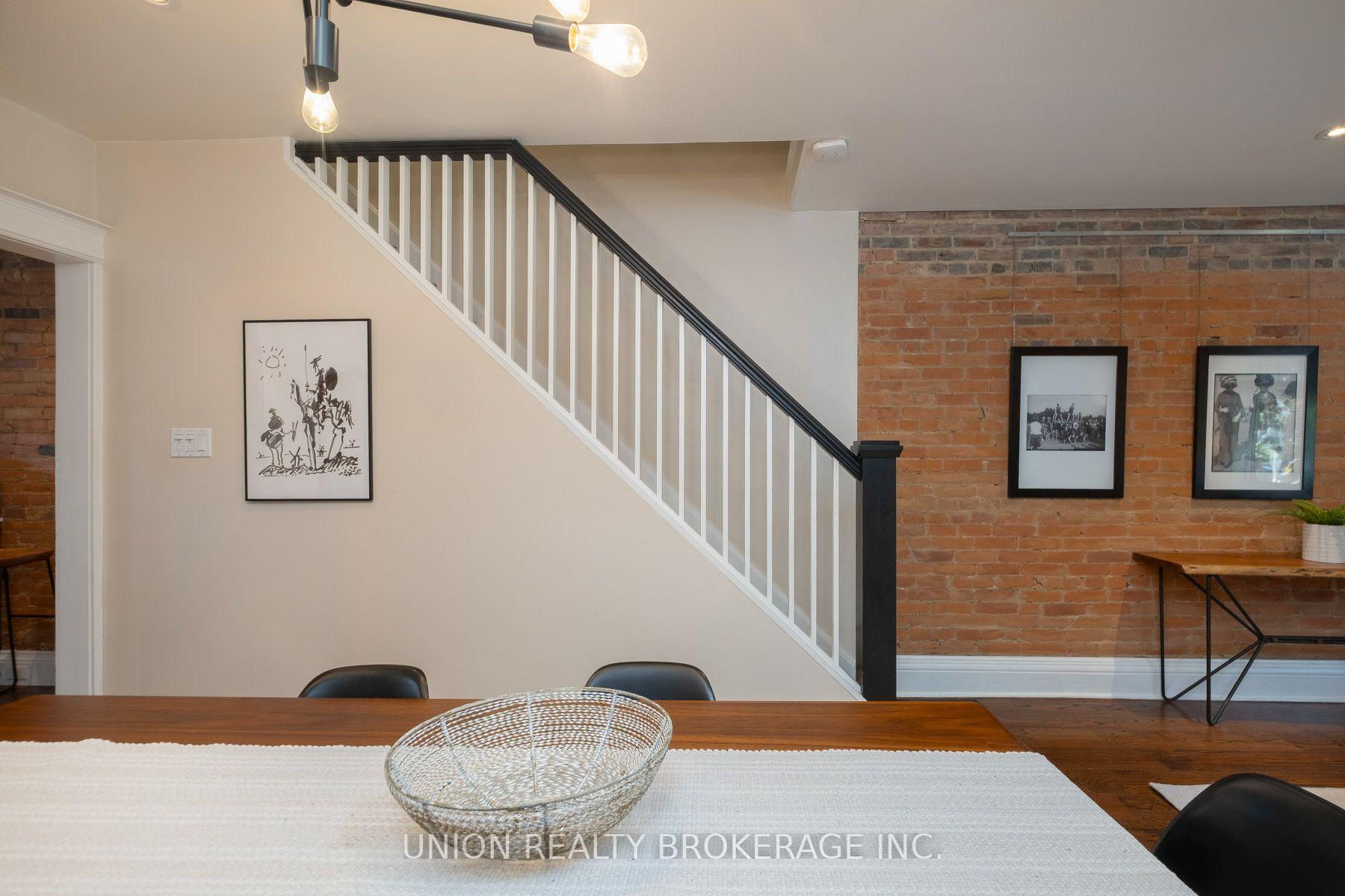 Photo 17 of 706 Woodbine Avenue, Toronto, Woodbine Corridor — HOMEH