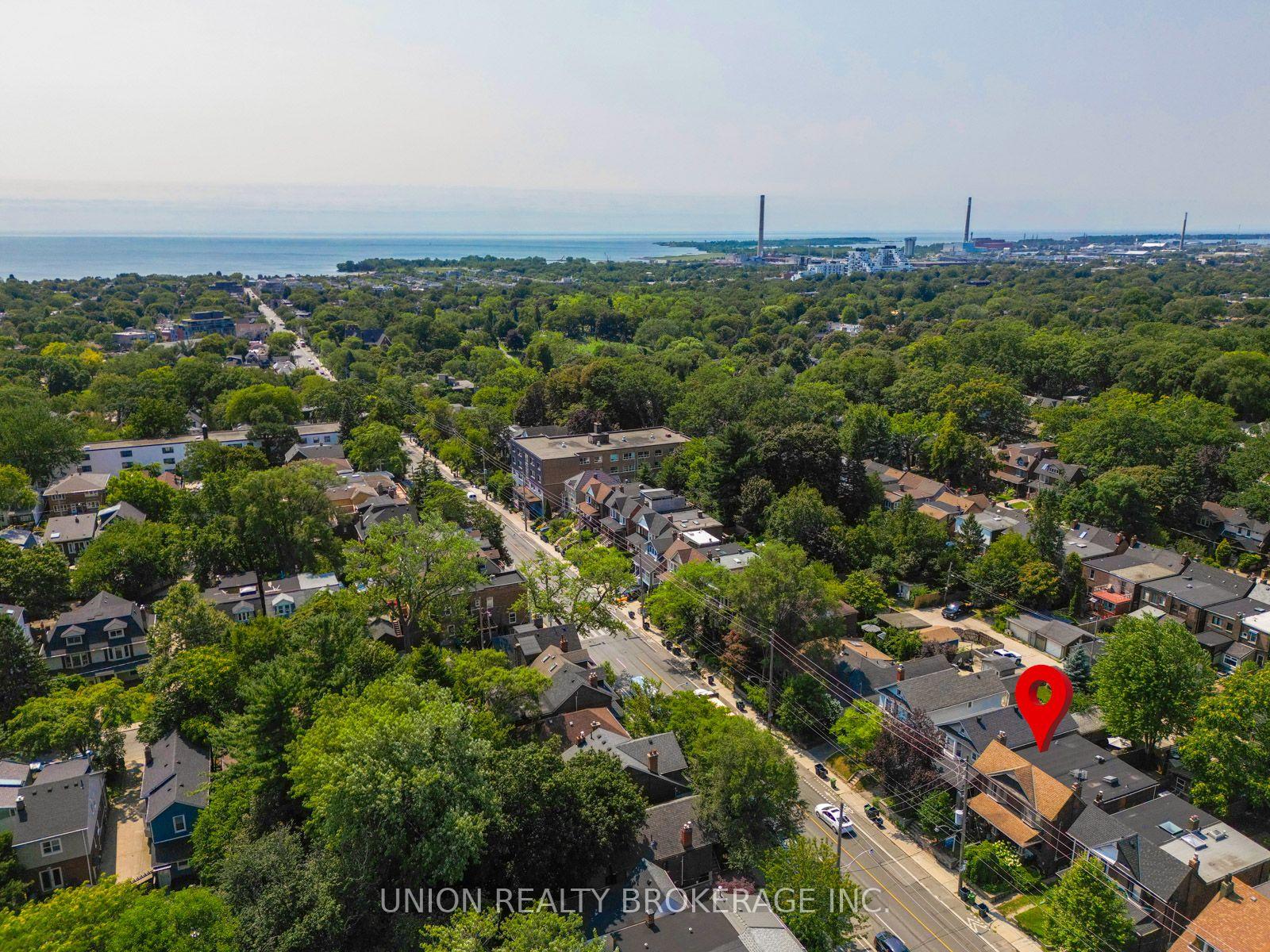 Photo 37 of 706 Woodbine Avenue, Toronto, Woodbine Corridor — HOMEH