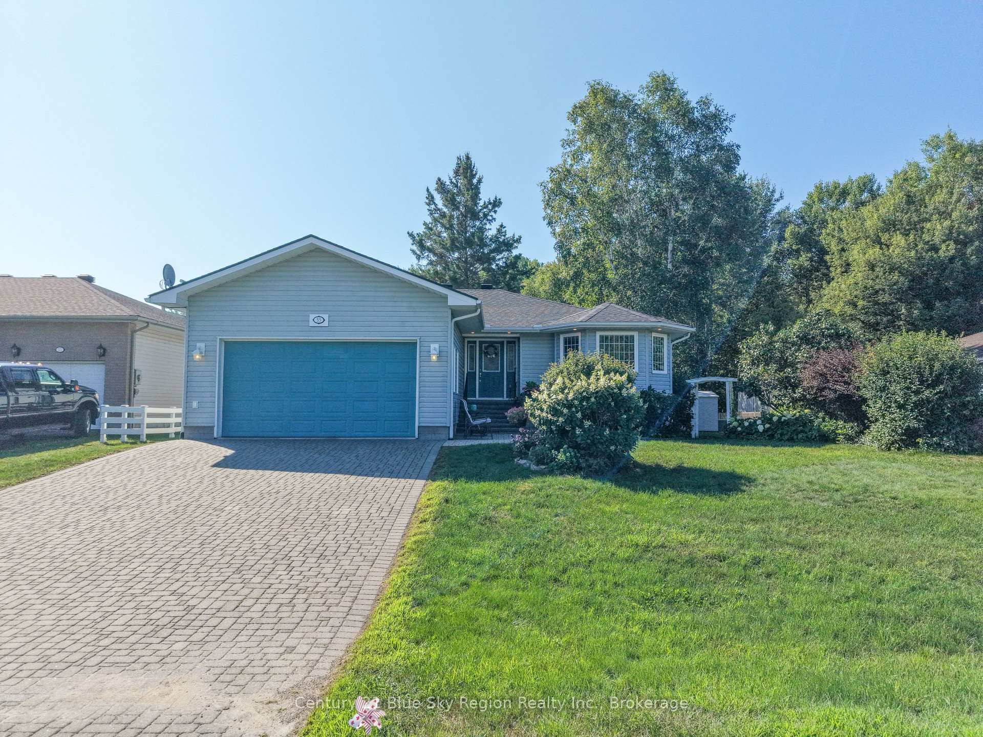Photo 2 of 33 Golf Course Road, Callander — HOMEH
