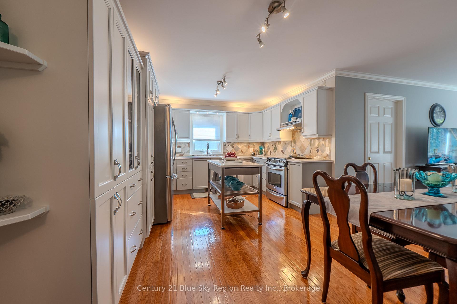 Photo 4 of 33 Golf Course Road, Callander — HOMEH