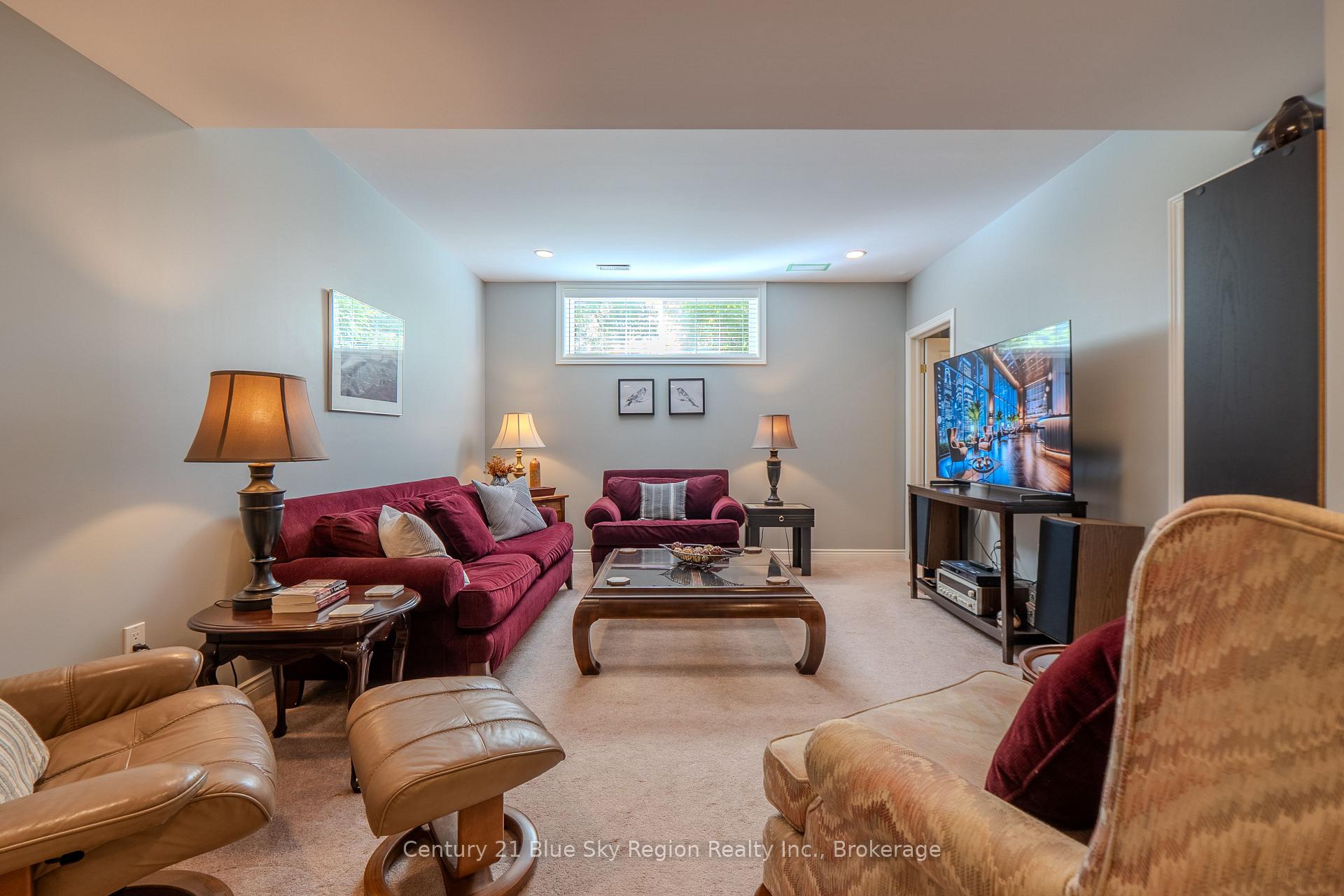Photo 22 of 33 Golf Course Road, Callander — HOMEH