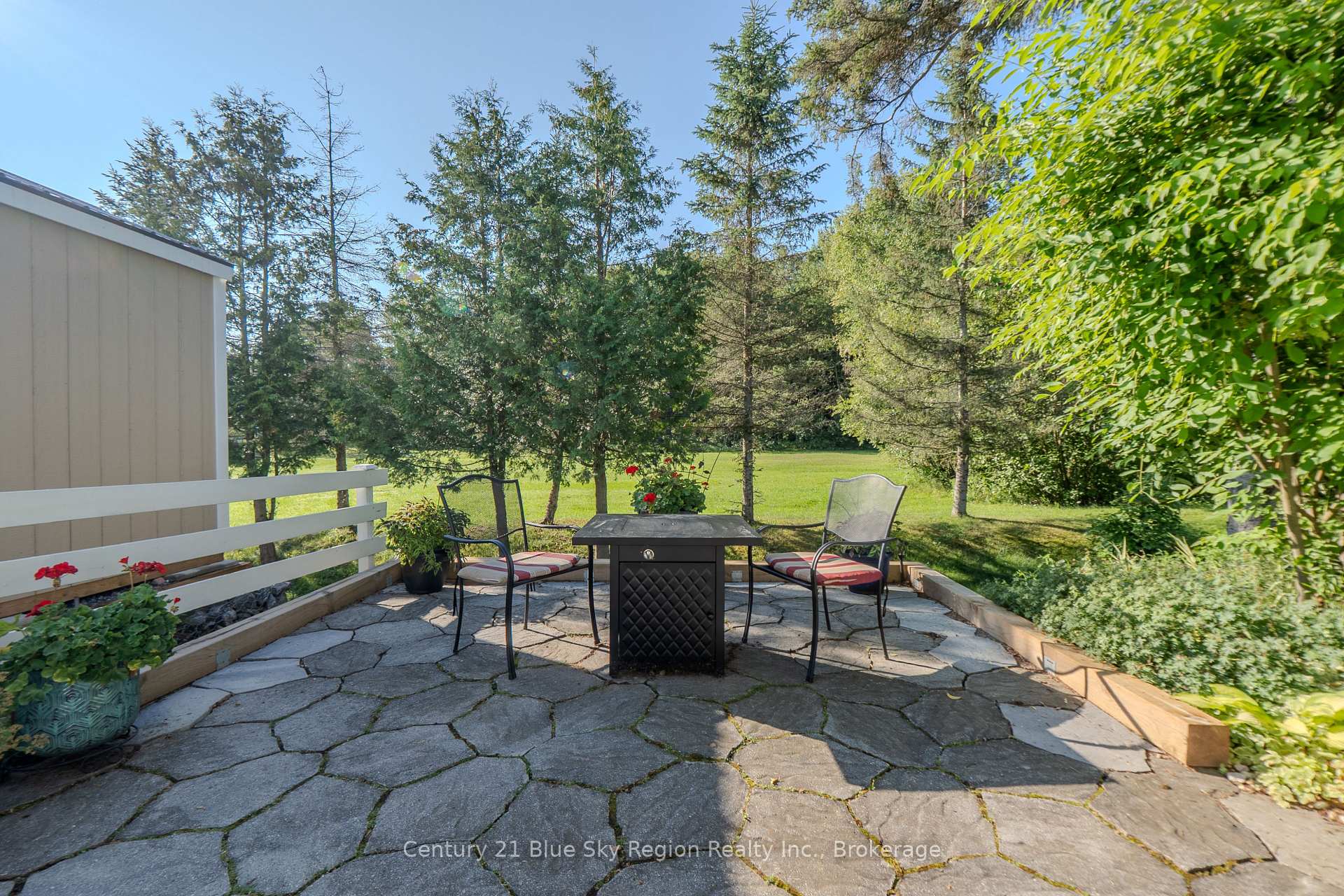 Photo 35 of 33 Golf Course Road, Callander — HOMEH