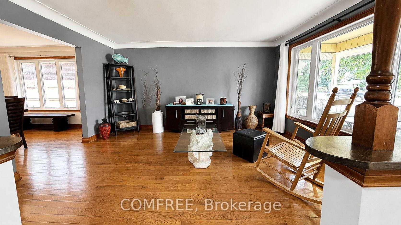 Photo 3 of 6310 Matchette Road, LaSalle — HOMEH
