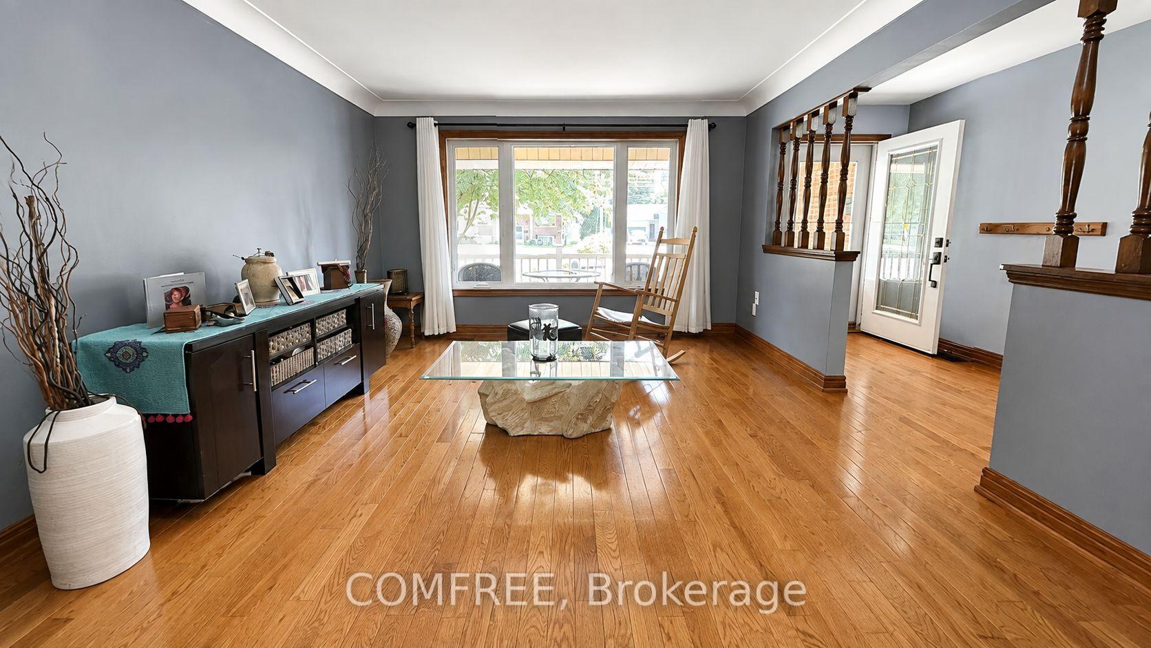 Photo 4 of 6310 Matchette Road, LaSalle — HOMEH