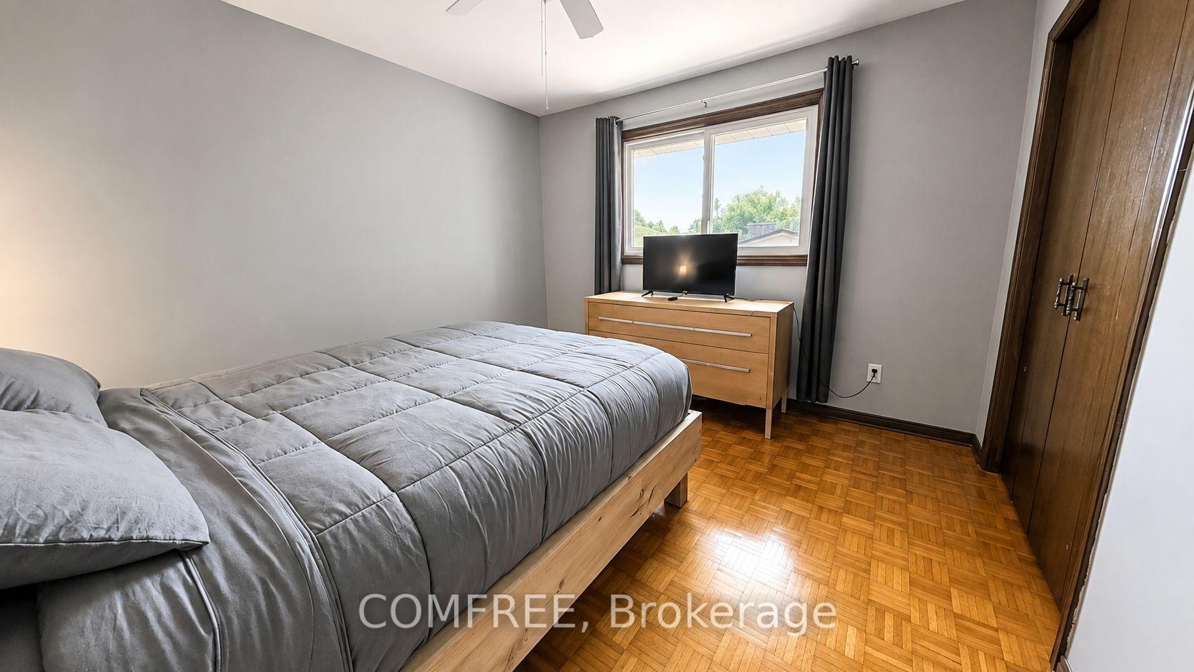 Photo 16 of 6310 Matchette Road, LaSalle — HOMEH