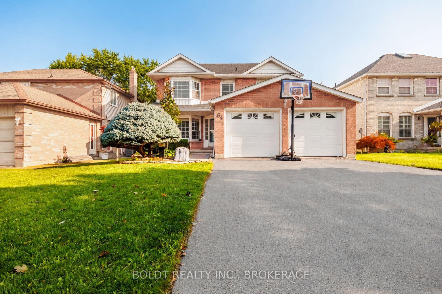 Photo 2 of 64 Carmine Crescent, St. Catharines, Rykert/Vansickle — HOMEH
