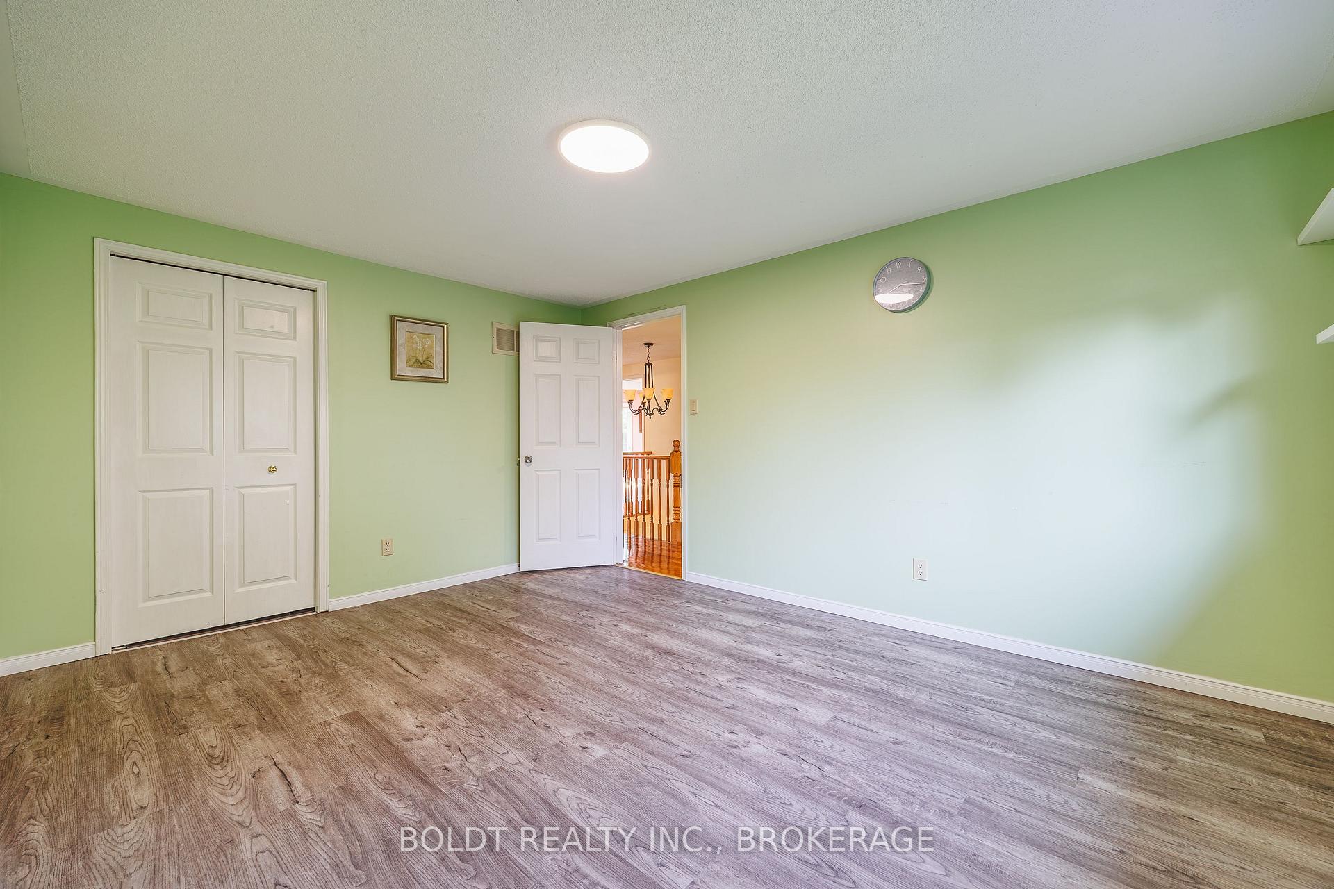 Photo 20 of 64 Carmine Crescent, St. Catharines, Rykert/Vansickle — HOMEH