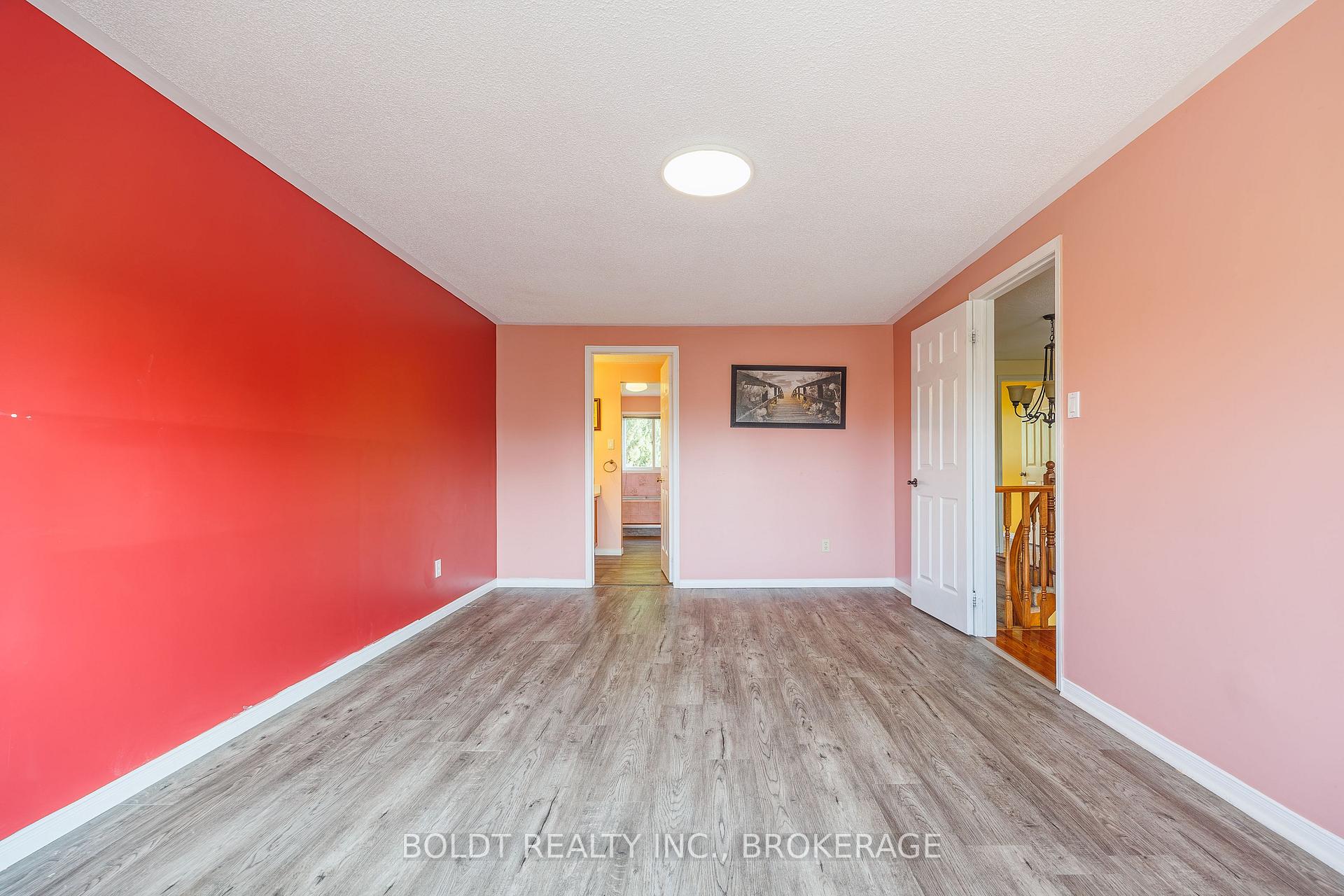 Photo 24 of 64 Carmine Crescent, St. Catharines, Rykert/Vansickle — HOMEH