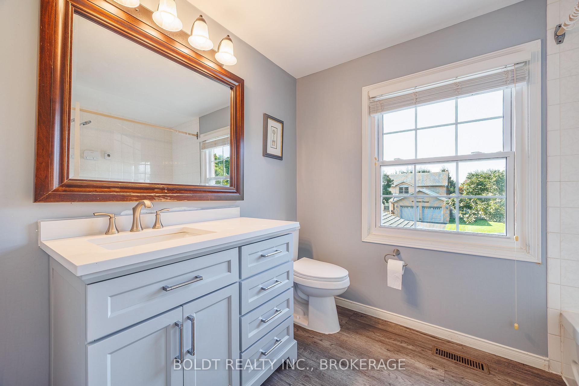 Photo 30 of 64 Carmine Crescent, St. Catharines, Rykert/Vansickle — HOMEH