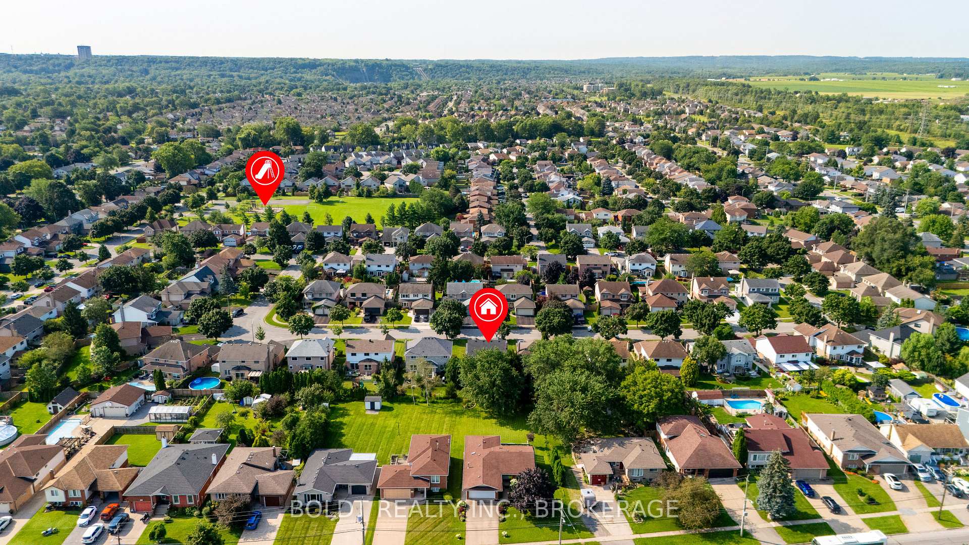 Photo 42 of 64 Carmine Crescent, St. Catharines, Rykert/Vansickle — HOMEH