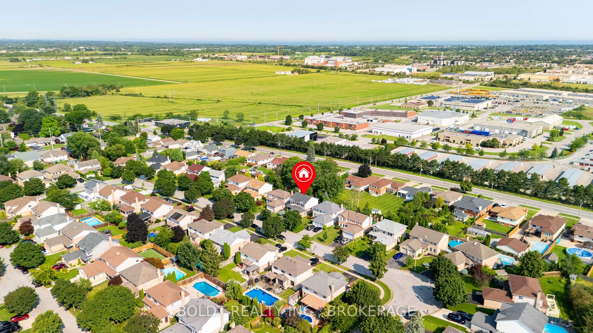 Photo 47 of 64 Carmine Crescent, St. Catharines, Rykert/Vansickle — HOMEH