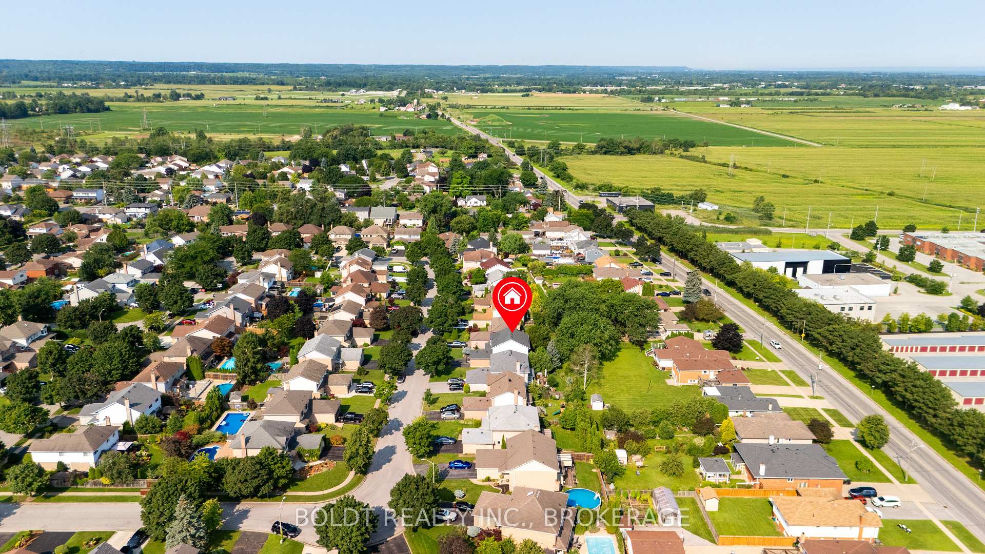 Photo 48 of 64 Carmine Crescent, St. Catharines, Rykert/Vansickle — HOMEH