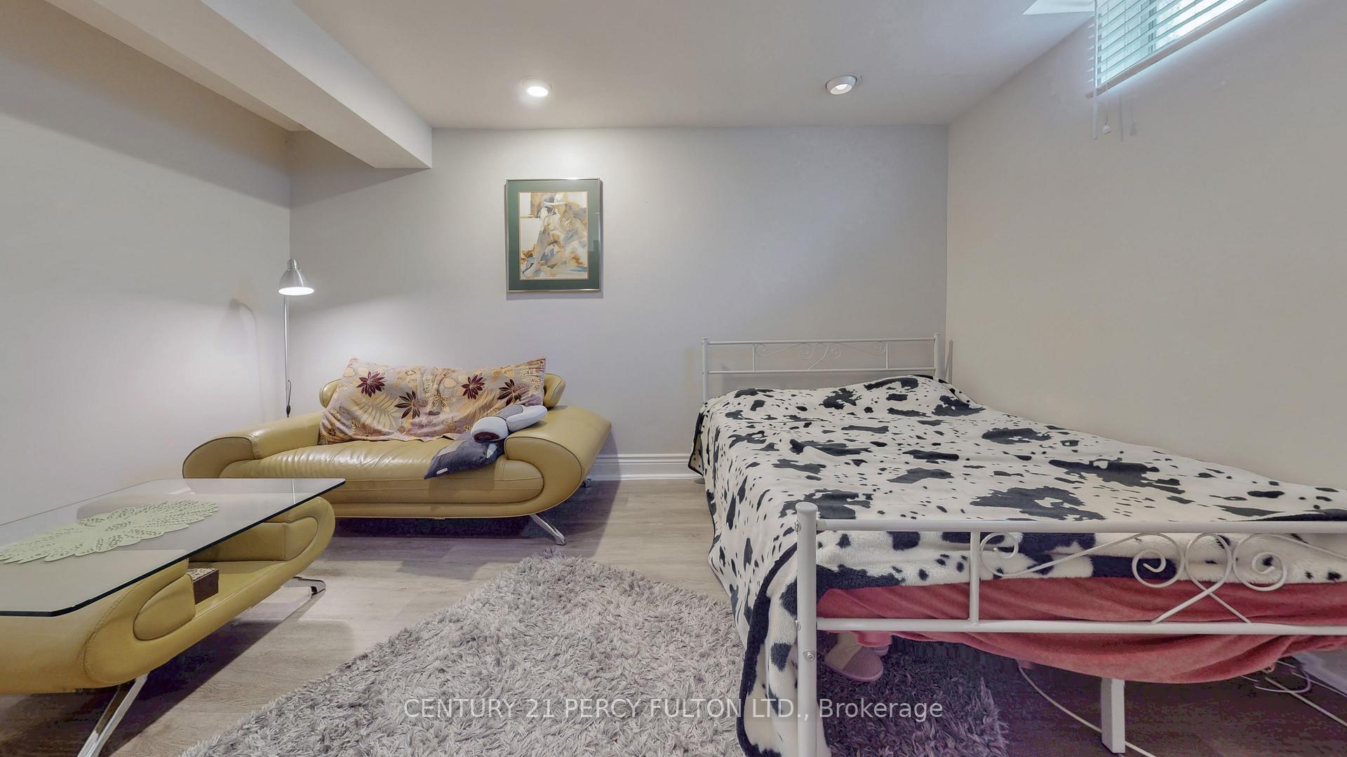Photo 4 of Unit Bsmnt, 158 Holm Crescent, Markham, Aileen-Willowbrook — HOMEH