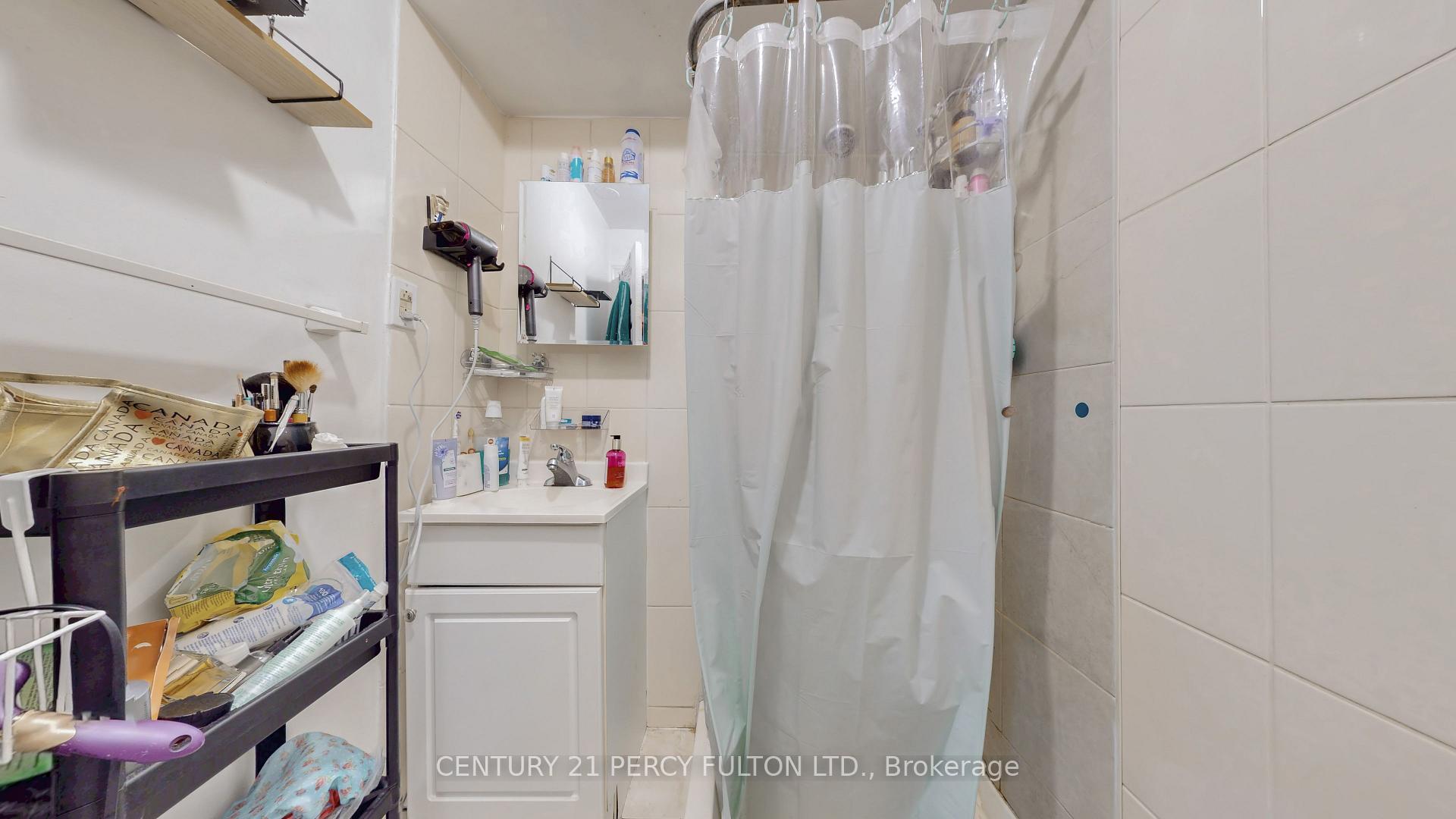 Photo 10 of Unit Bsmnt, 158 Holm Crescent, Markham, Aileen-Willowbrook — HOMEH