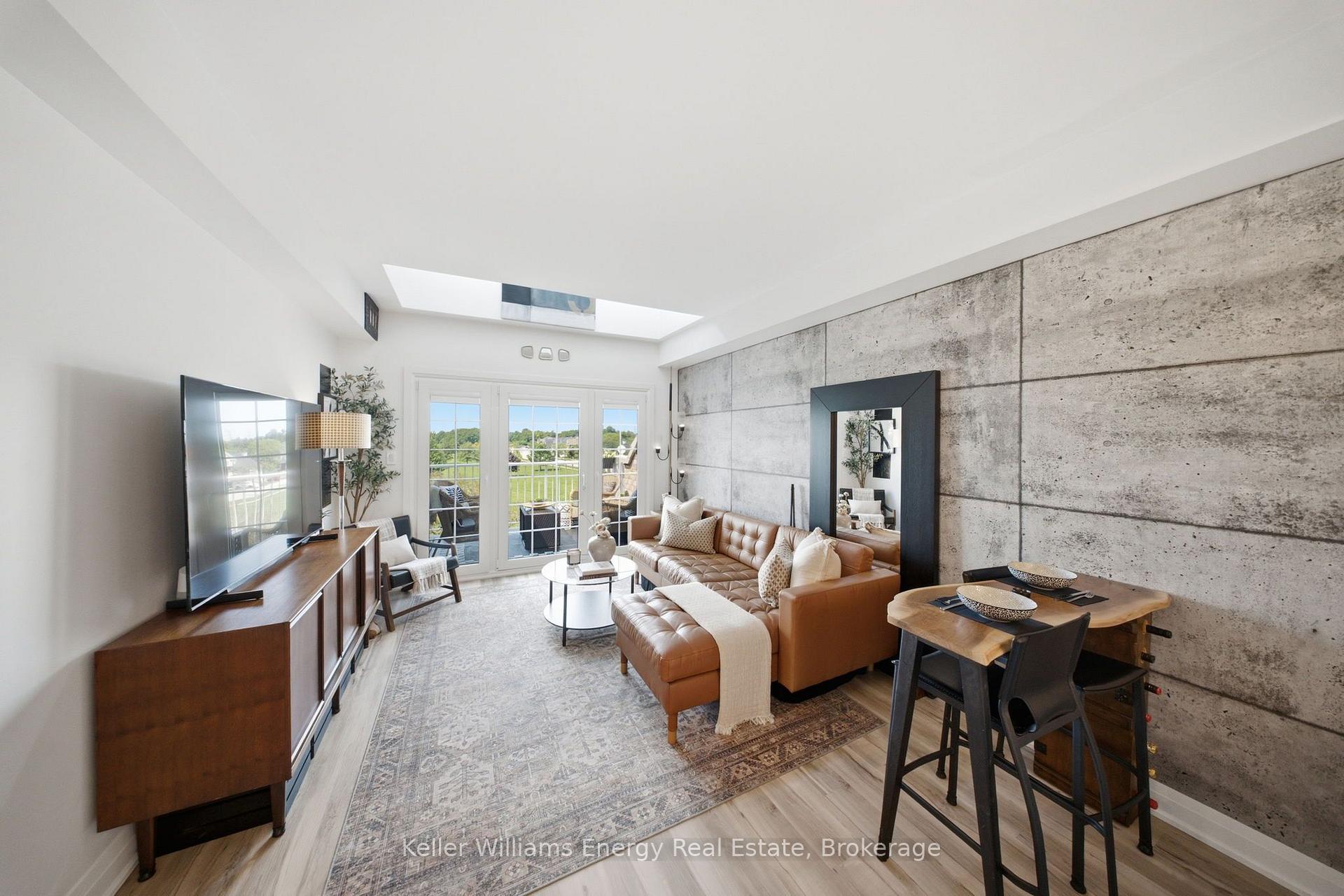 Photo 16 of Unit 308, 395 Lakebreeze Drive, Clarington, Newcastle — HOMEH
