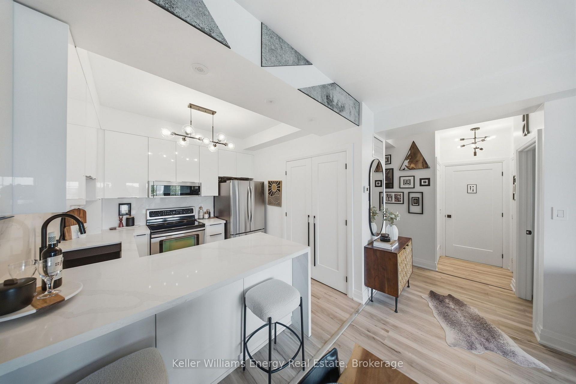 Photo 19 of Unit 308, 395 Lakebreeze Drive, Clarington, Newcastle — HOMEH