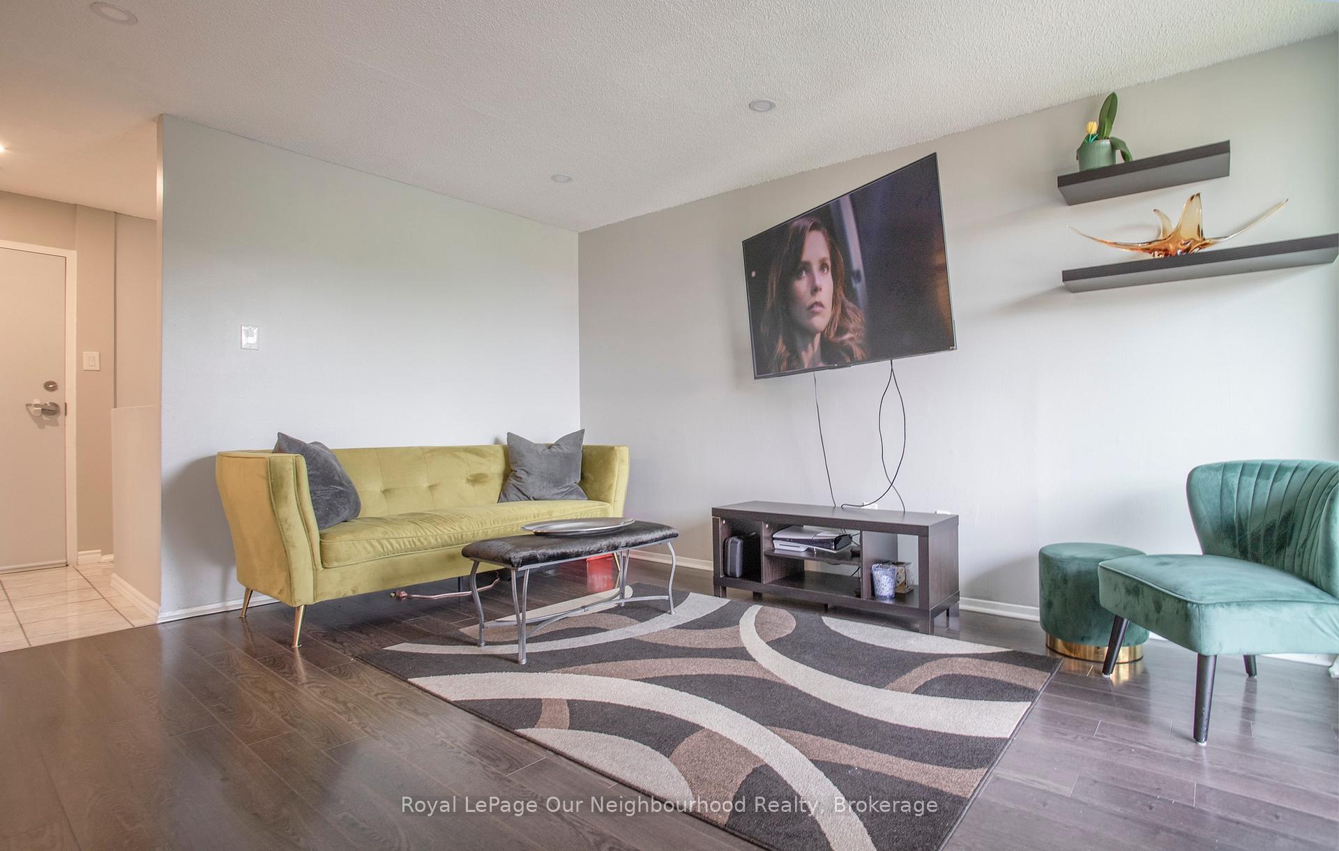 Photo 2 of Unit 507, 4064 Lawrence Avenue E, Scarborough, West Hill — HOMEH