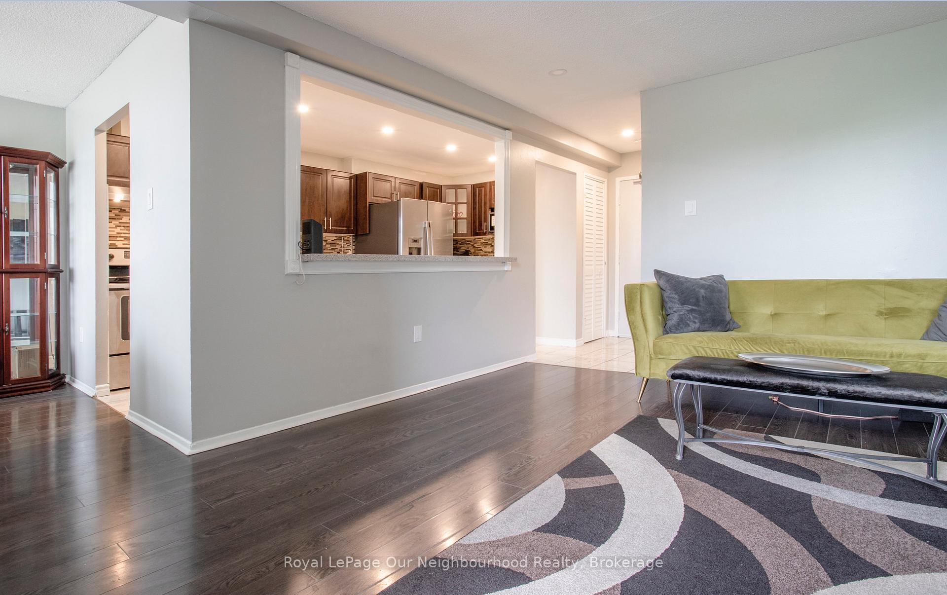 Photo 4 of Unit 507, 4064 Lawrence Avenue E, Scarborough, West Hill — HOMEH