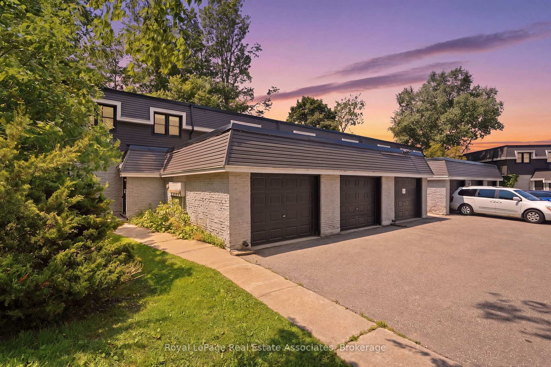 Photo 1 of Unit 1, 509 Quiet Place, Waterloo, Lakeshore Village — HOMEH