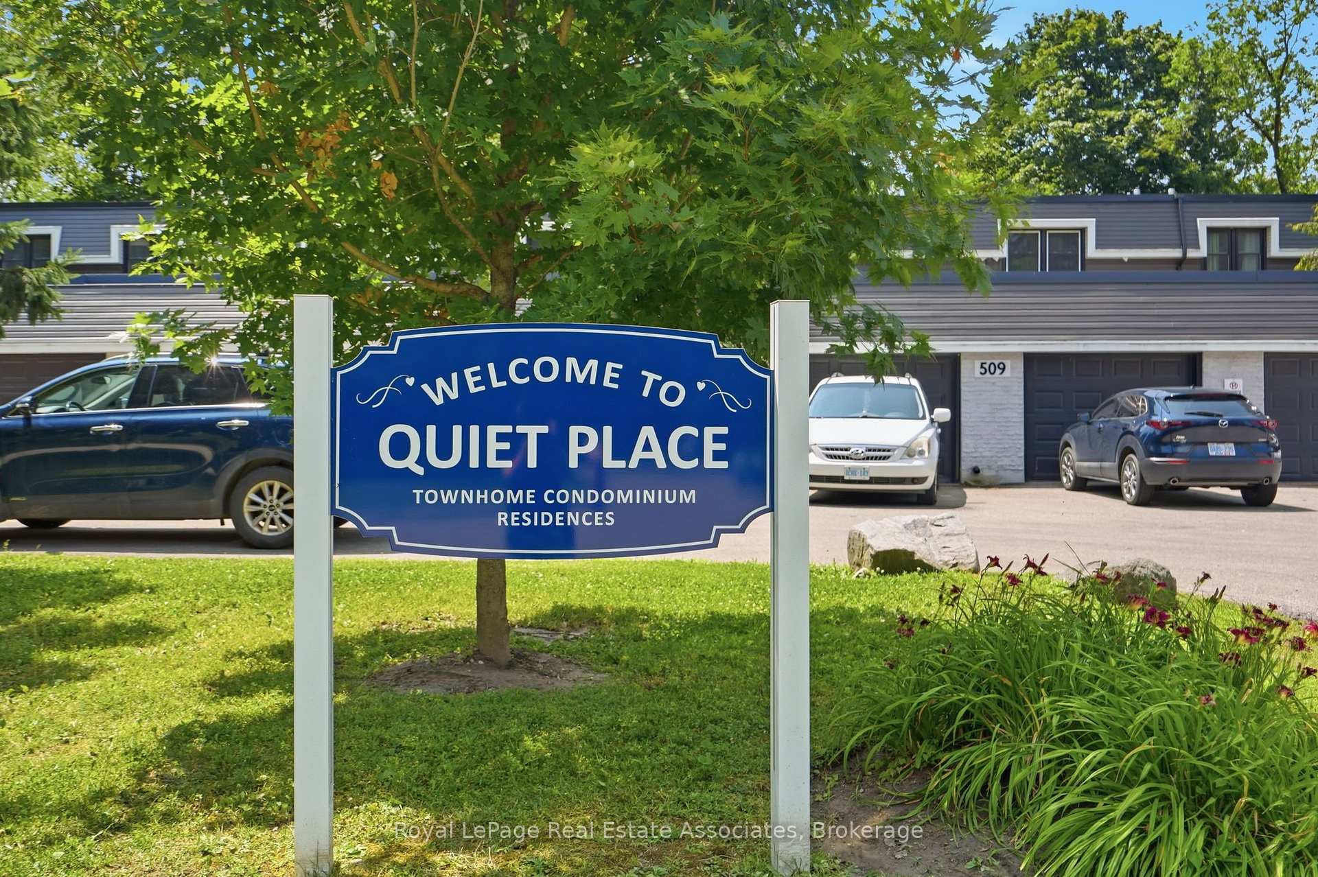 Photo 3 of Unit 1, 509 Quiet Place, Waterloo, Lakeshore Village — HOMEH