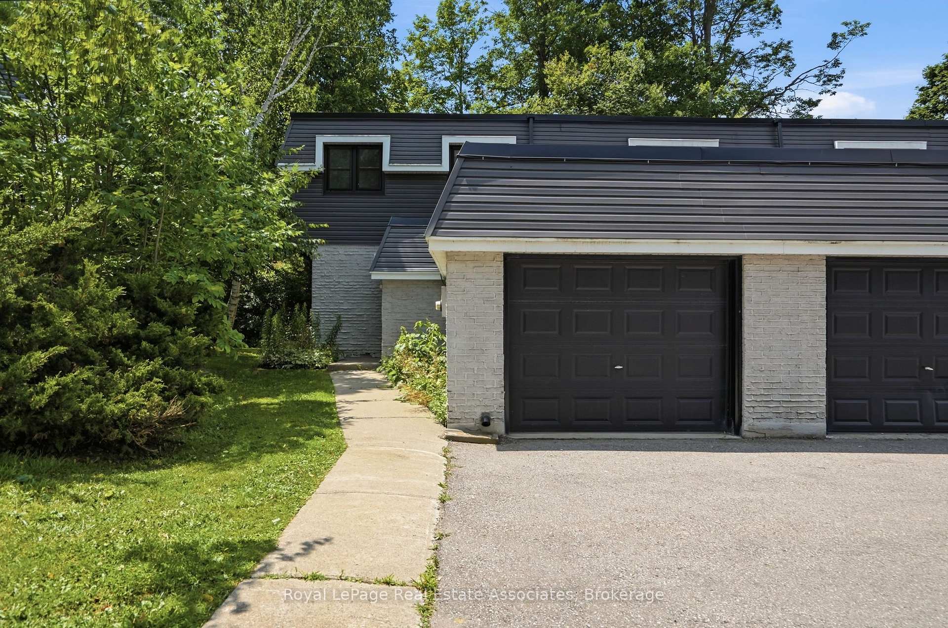 Photo 4 of Unit 1, 509 Quiet Place, Waterloo, Lakeshore Village — HOMEH