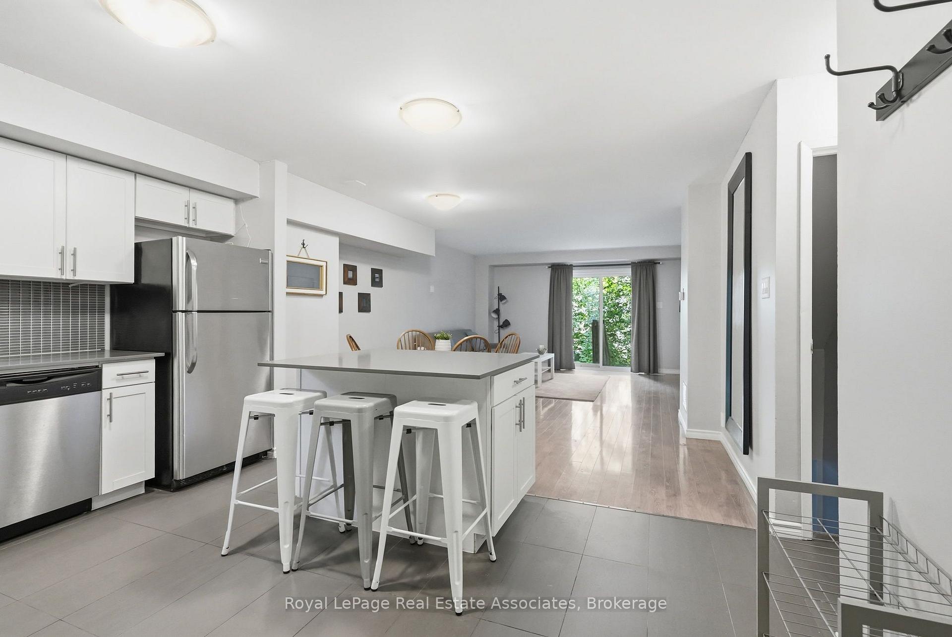 Photo 12 of Unit 1, 509 Quiet Place, Waterloo, Lakeshore Village — HOMEH