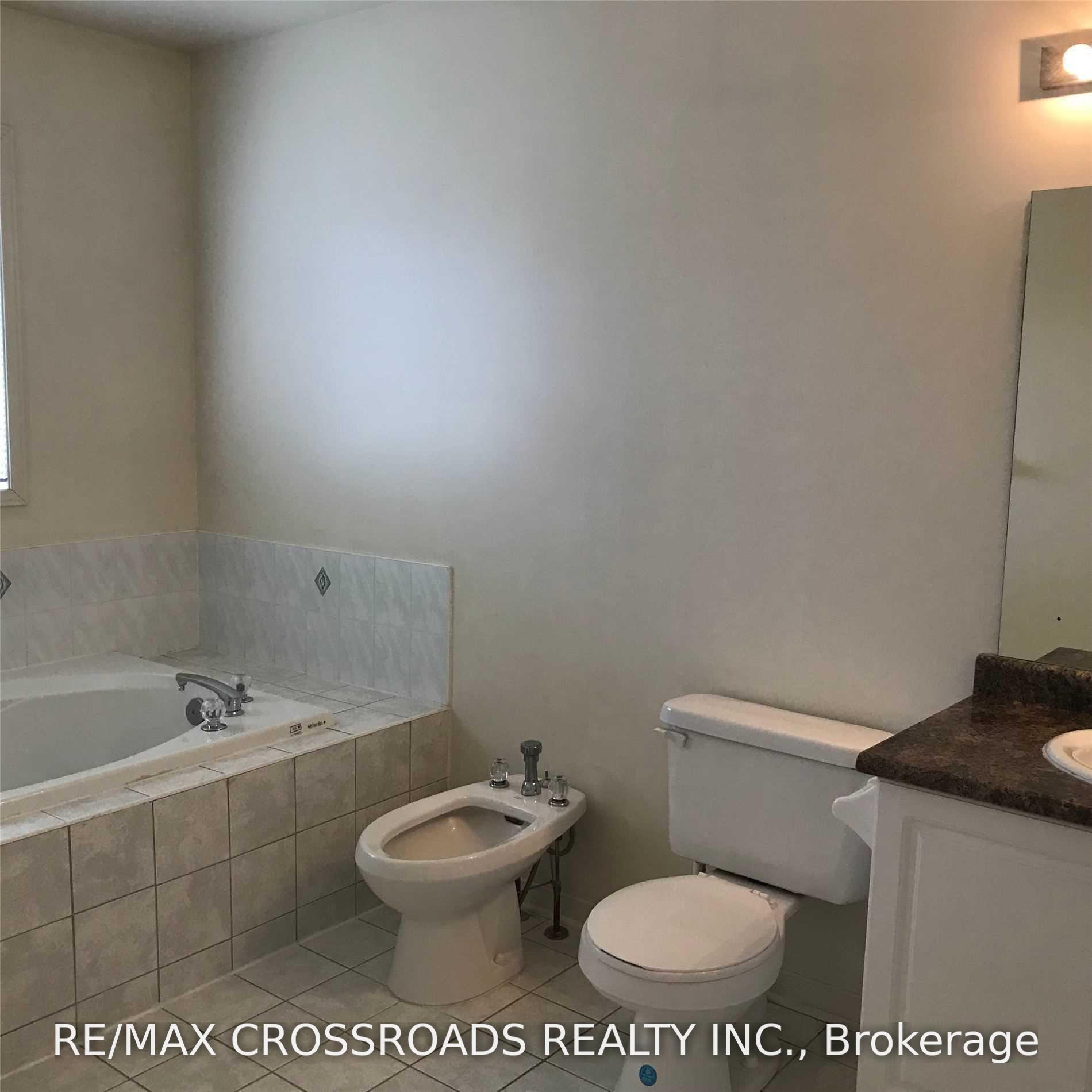Photo 14 of 127 Orchard Hill Boulevard, Markham, Berczy — HOMEH