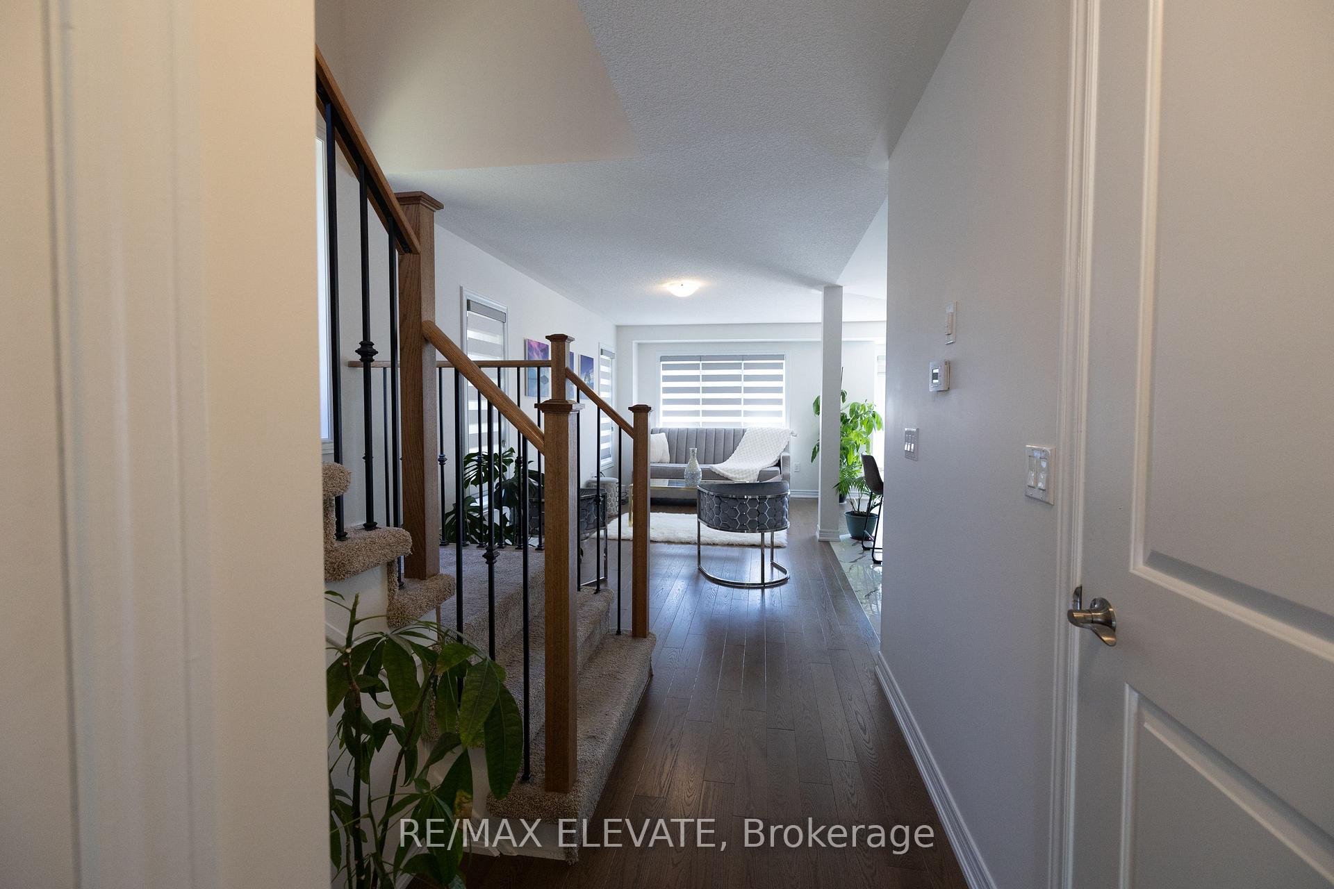 Photo 5 of 84 Cotton Street, Clarington, Bowmanville — HOMEH