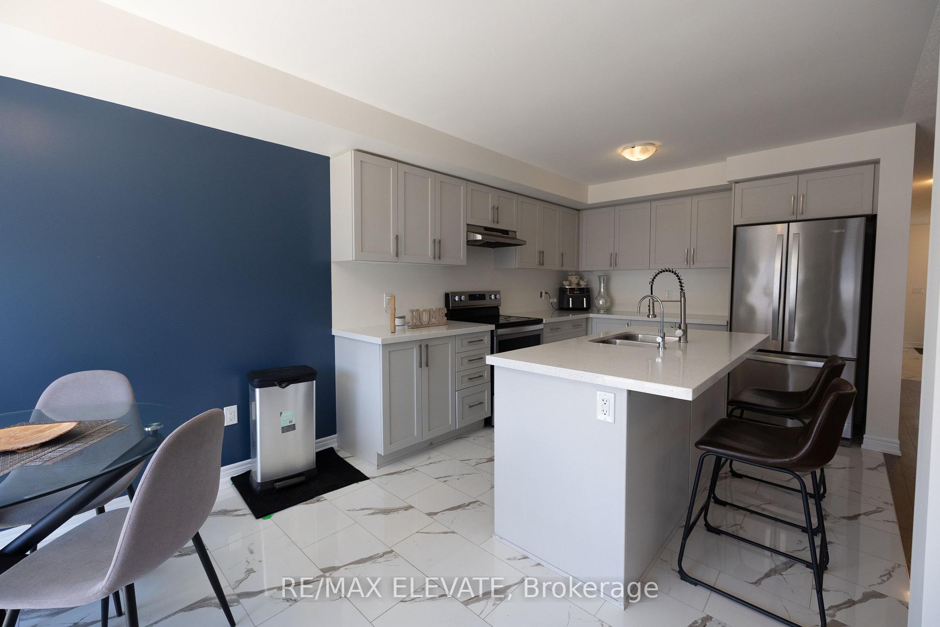 Photo 7 of 84 Cotton Street, Clarington, Bowmanville — HOMEH