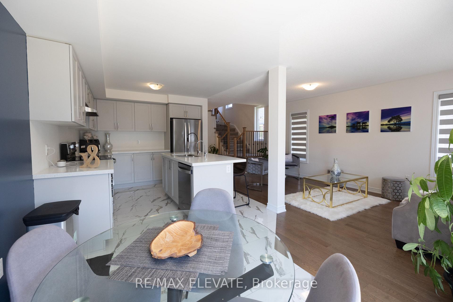 Photo 10 of 84 Cotton Street, Clarington, Bowmanville — HOMEH
