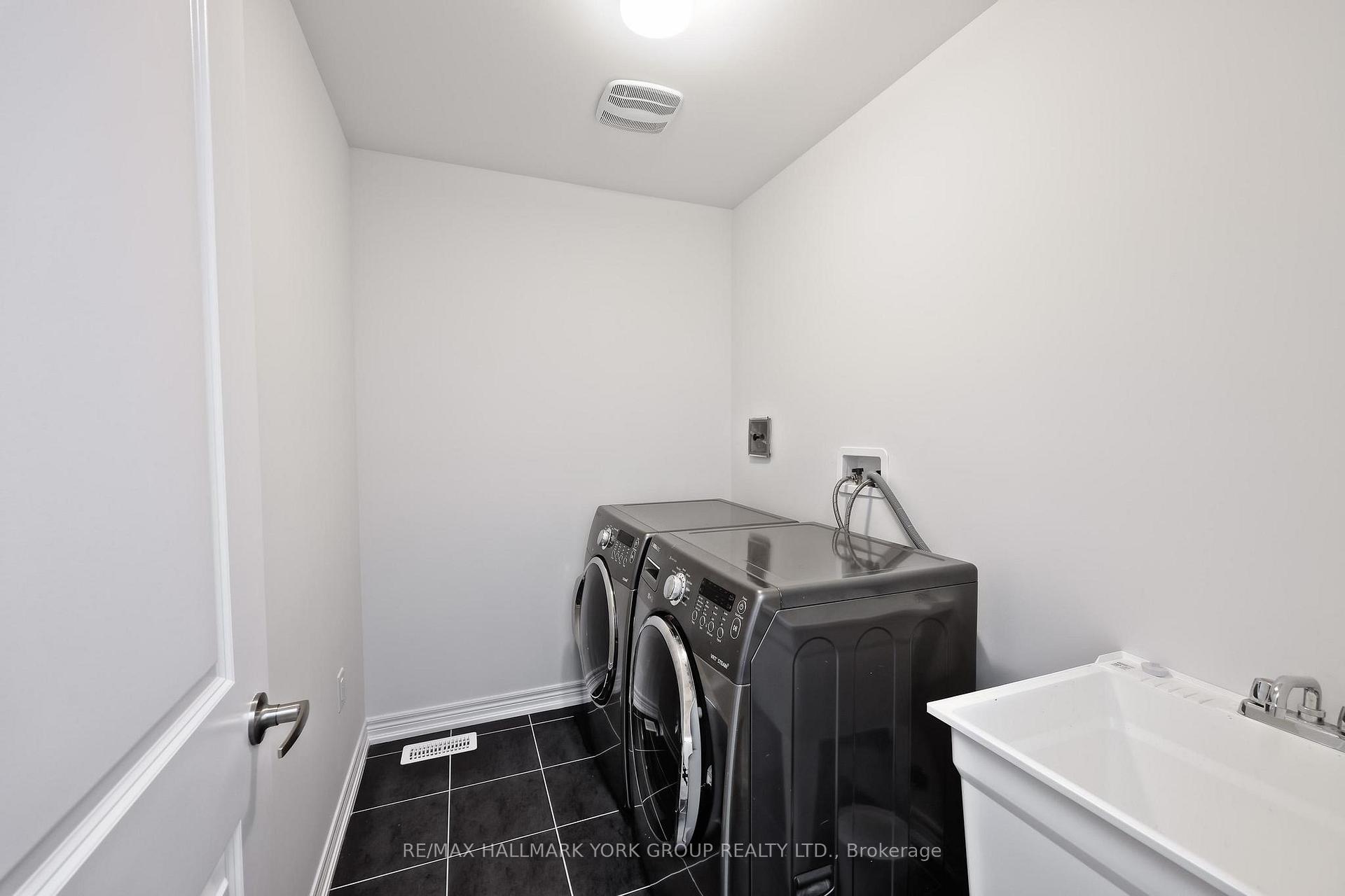 Photo 31 of 145 Fenchurch Manor, Barrie, Painswick South — HOMEH