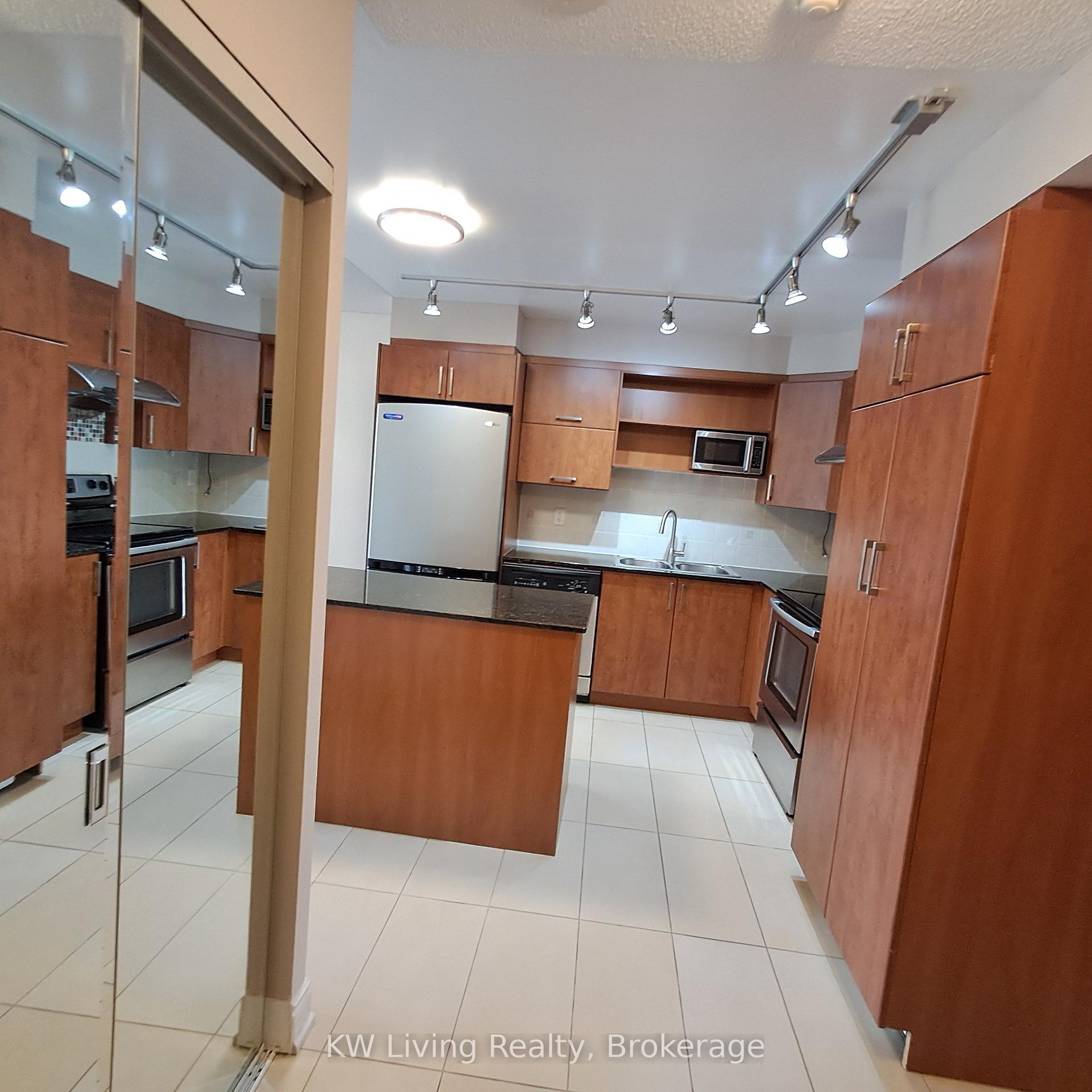 Photo 9 of Unit 309, 39 Galleria Parkway, Markham, Commerce Valley — HOMEH