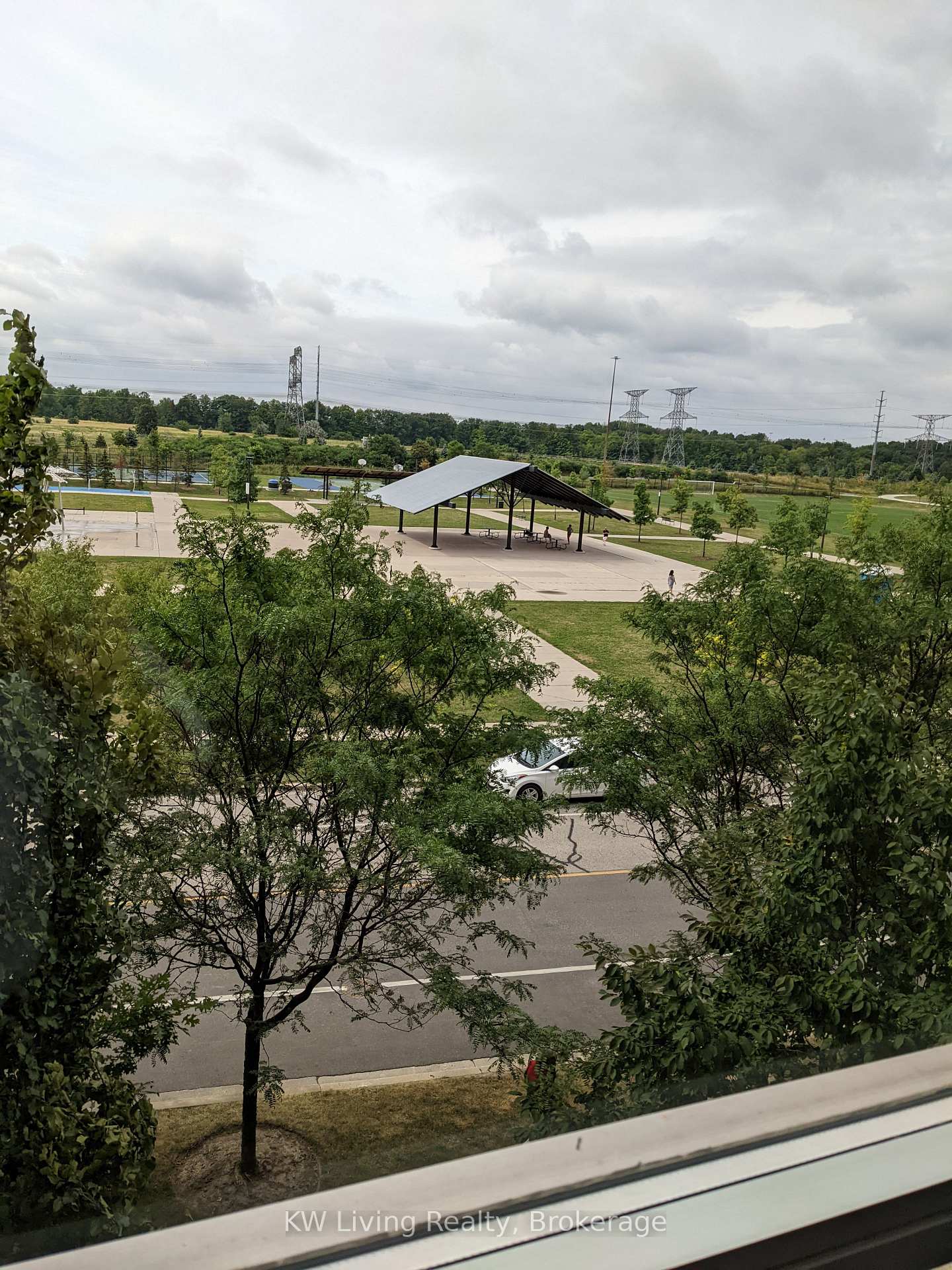 Photo 11 of Unit 309, 39 Galleria Parkway, Markham, Commerce Valley — HOMEH