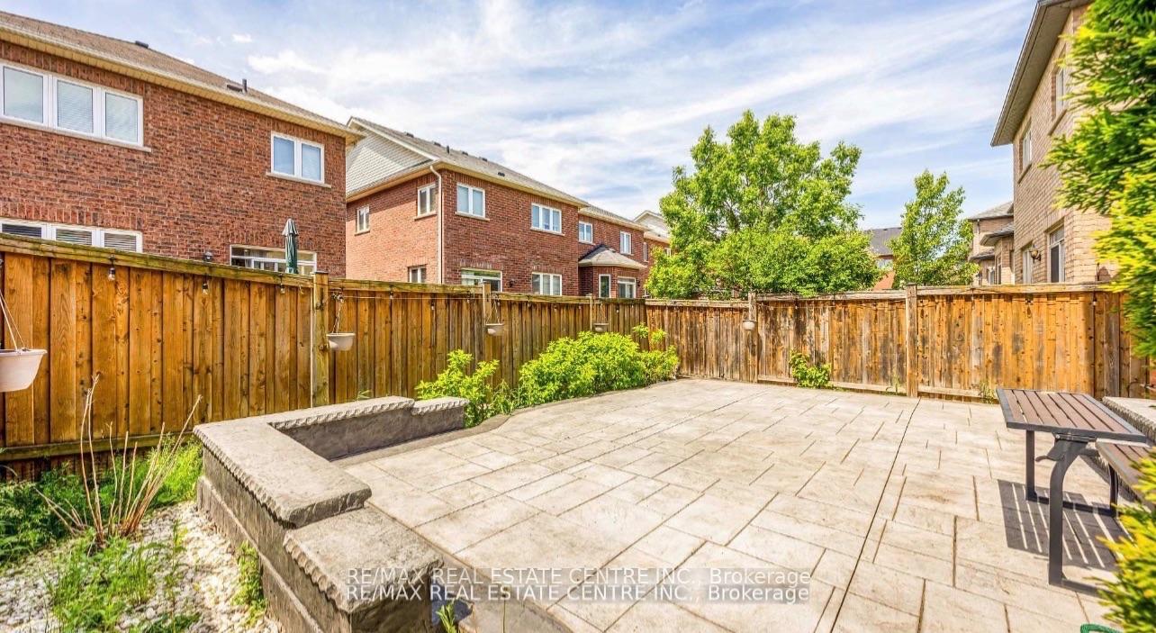 Photo 12 of 590 Grant Way, Milton, Scott — HOMEH