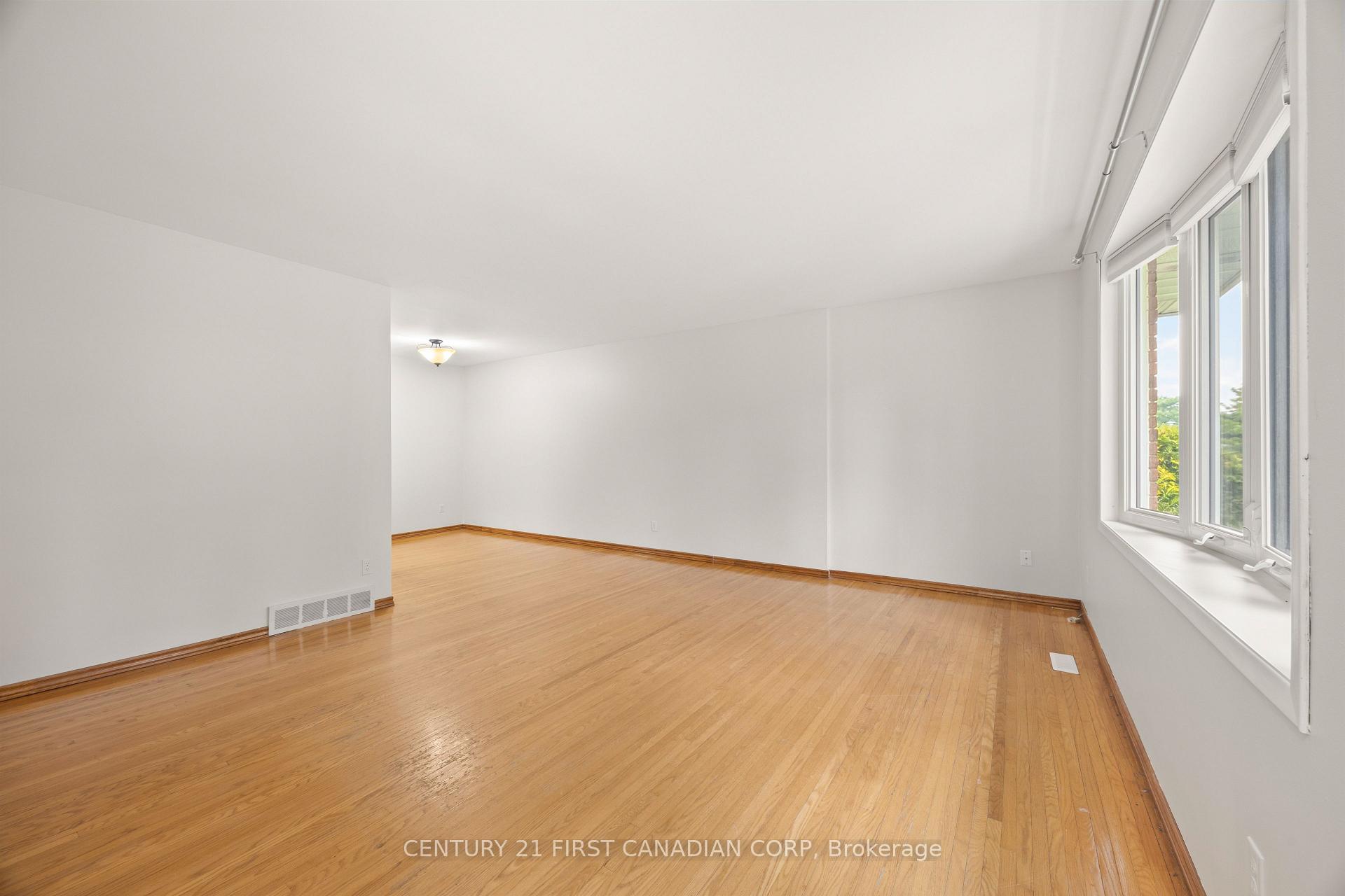 Photo 10 of 25 Noel Avenue, London, East I — HOMEH