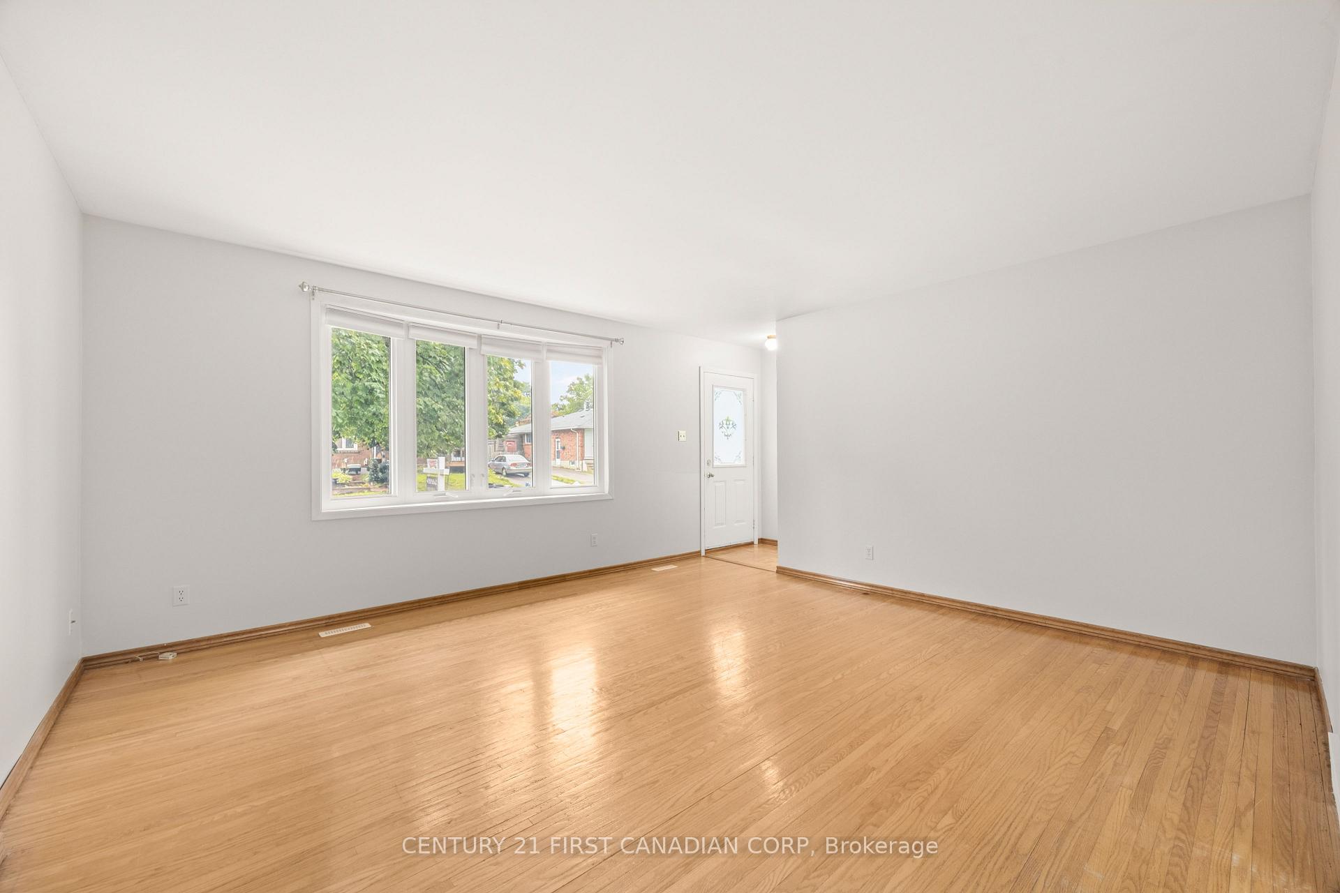 Photo 11 of 25 Noel Avenue, London, East I — HOMEH