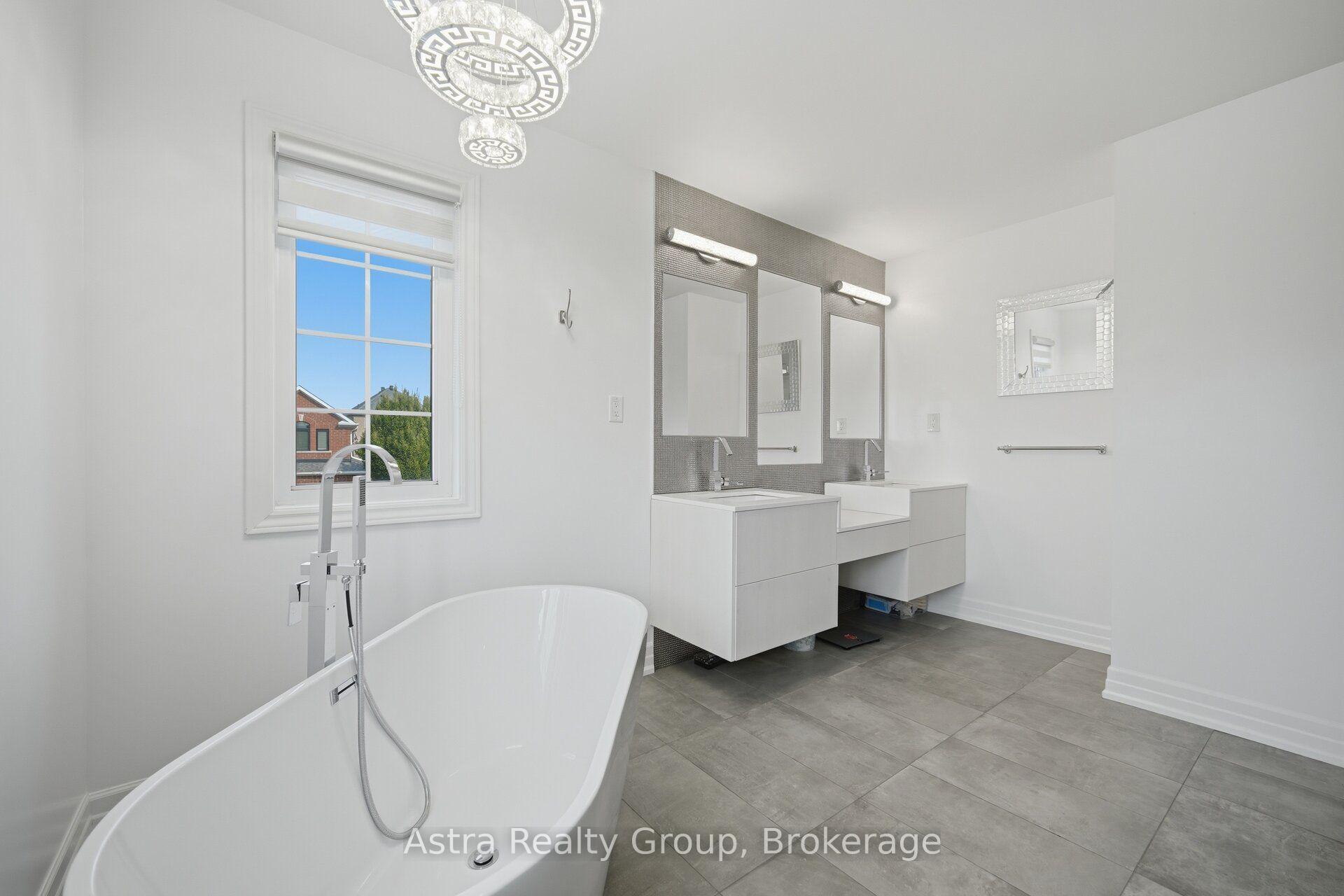 Photo 21 of 162 Corner Brook Crescent, Vaughan, Vellore Village — HOMEH