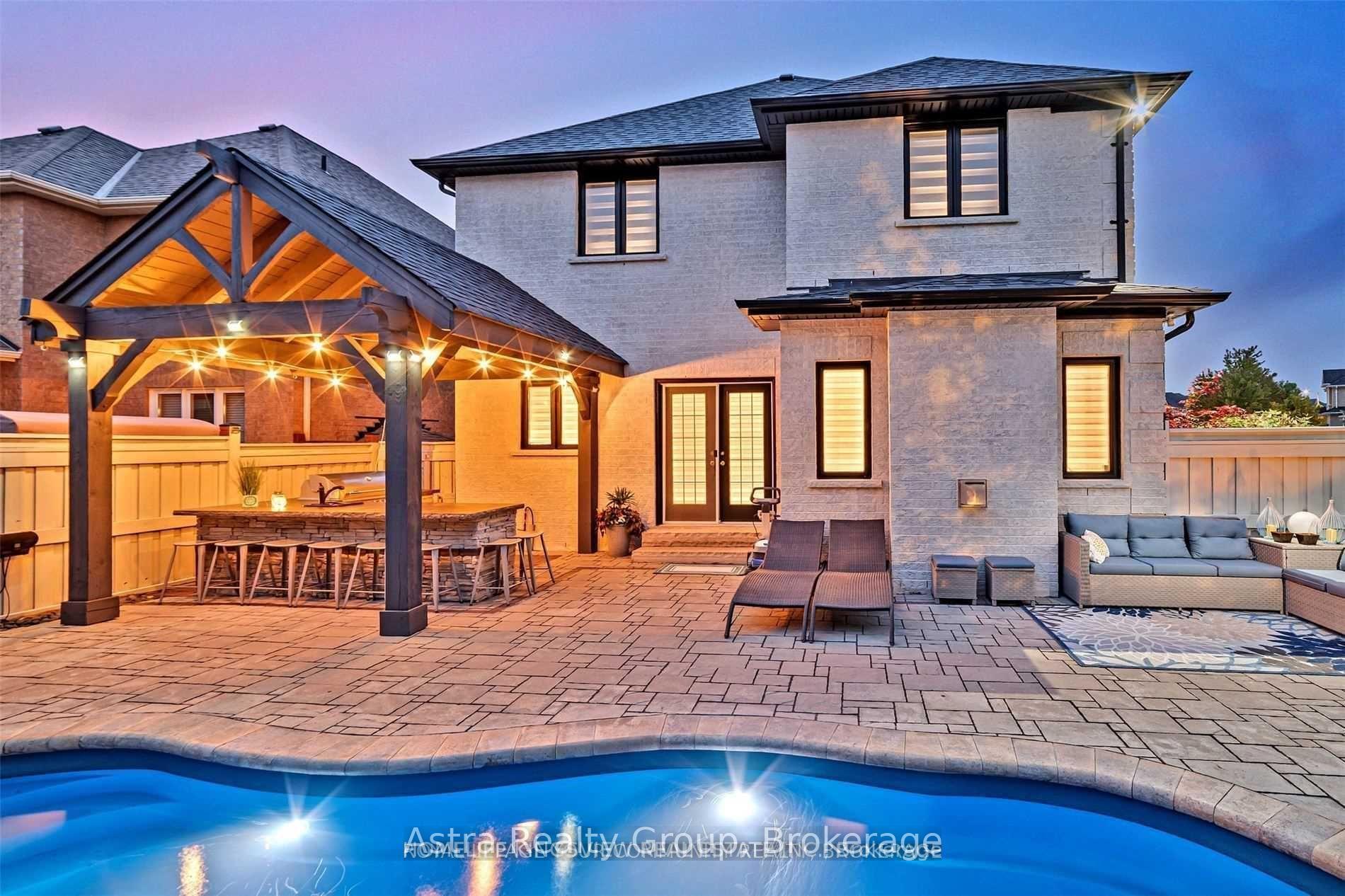Photo 42 of 162 Corner Brook Crescent, Vaughan, Vellore Village — HOMEH