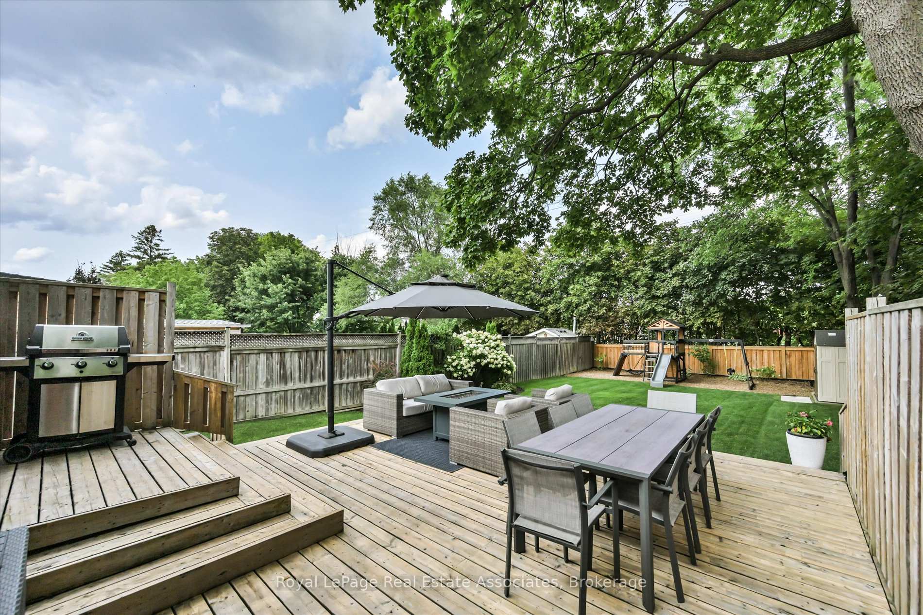 Photo 38 of 41 Ashbourne Drive, Etobicoke, Islington-City Centre West — HOMEH